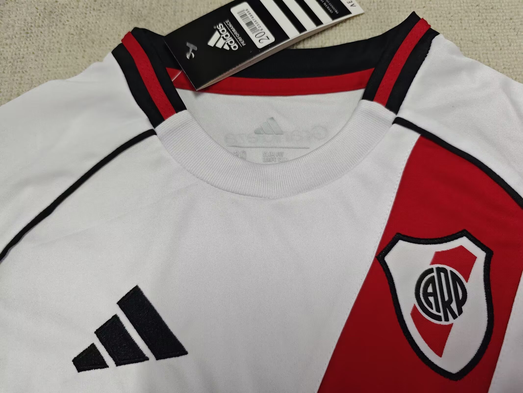River Plate 2025/26 Home Kids Kit - Image 3