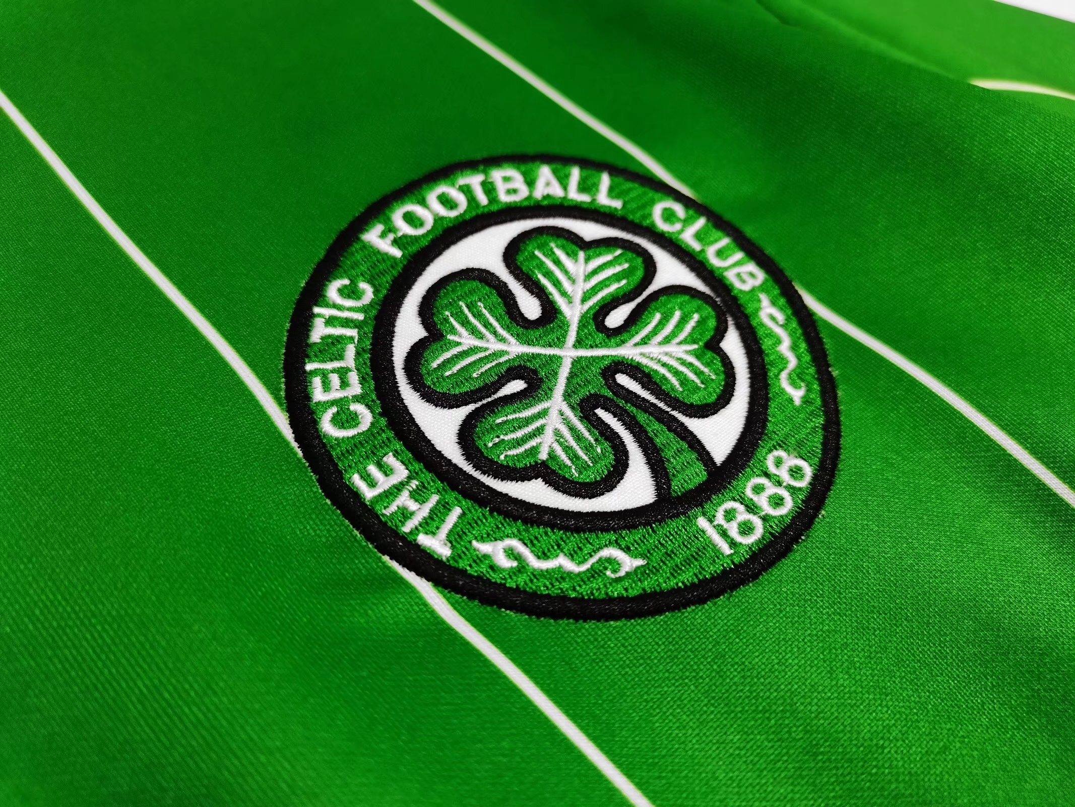 Celtic 1984/86 Away Retro Jersey - Image 4