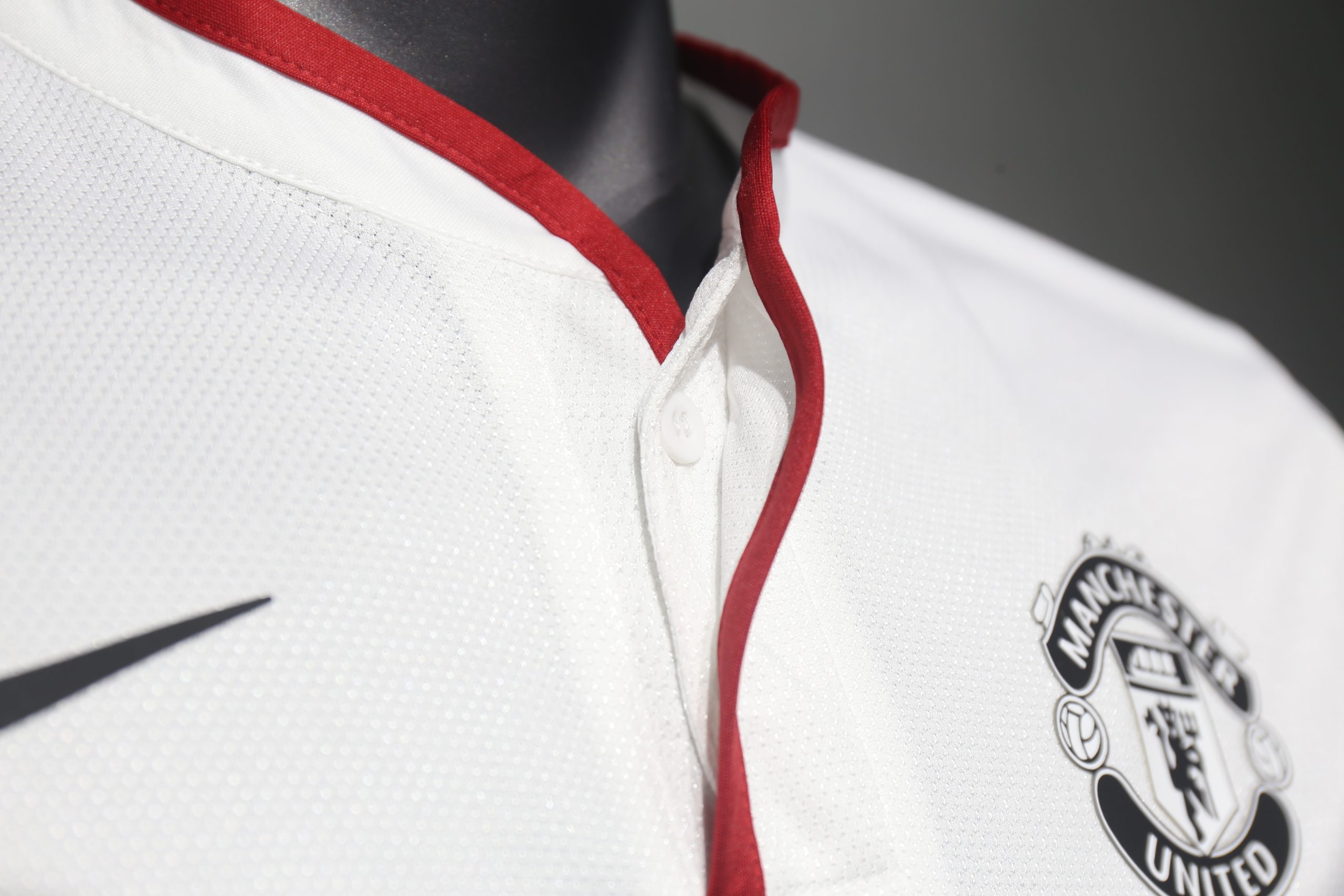 Manchester United 2012/13 Away Retro Jersey (Player Version) - Image 3