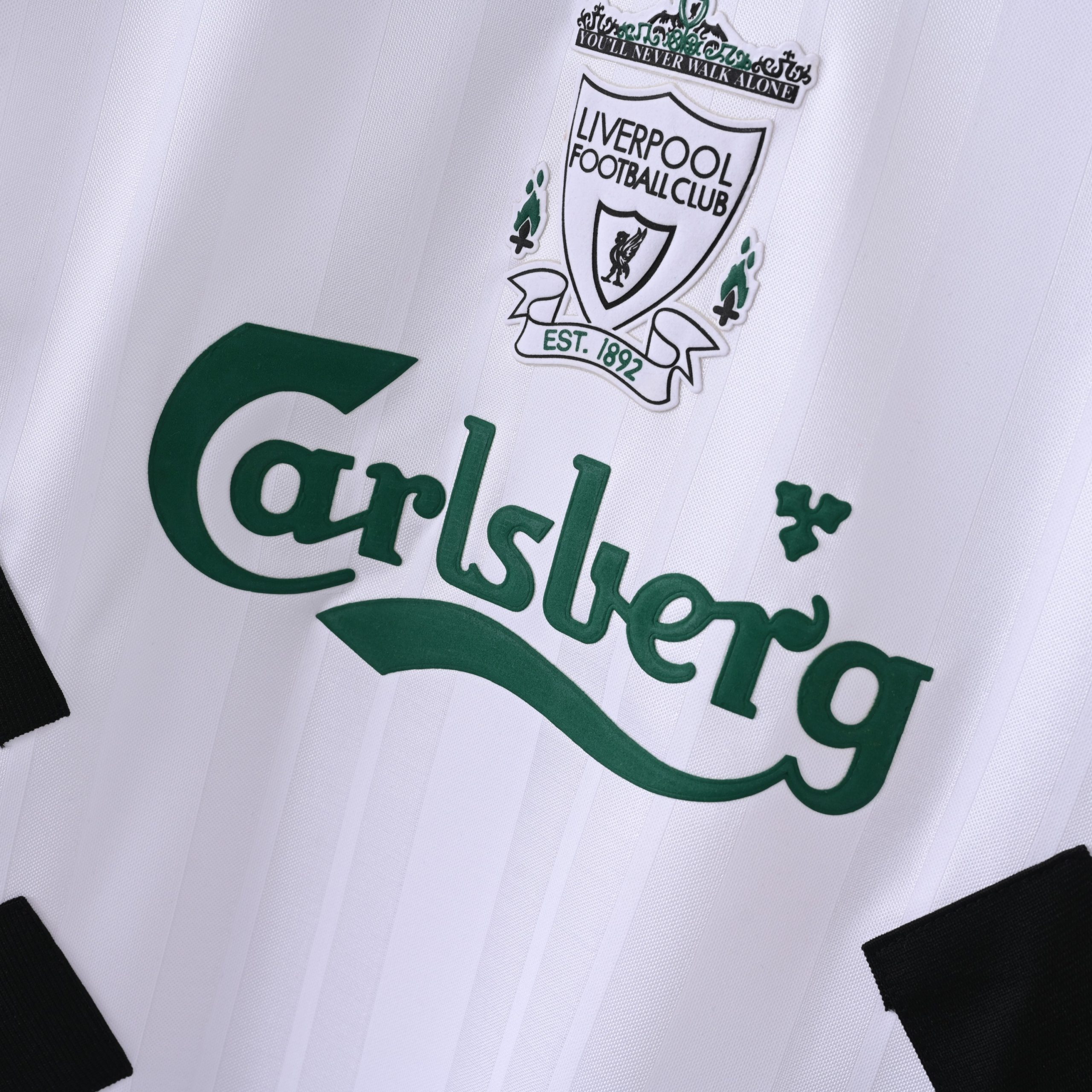 Liverpool 1993/95 Away Retro Jersey - Image 2