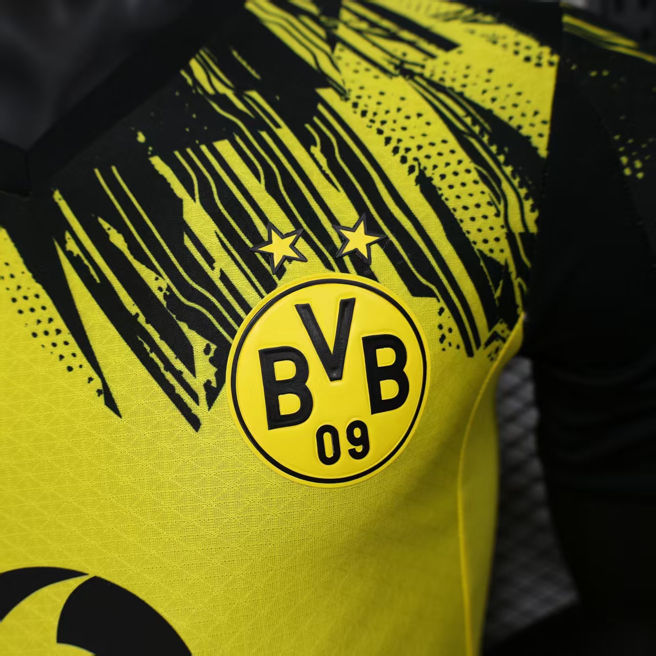 Borussia Dortmund 2025/26 Home Jersey (Player Version) - Image 4