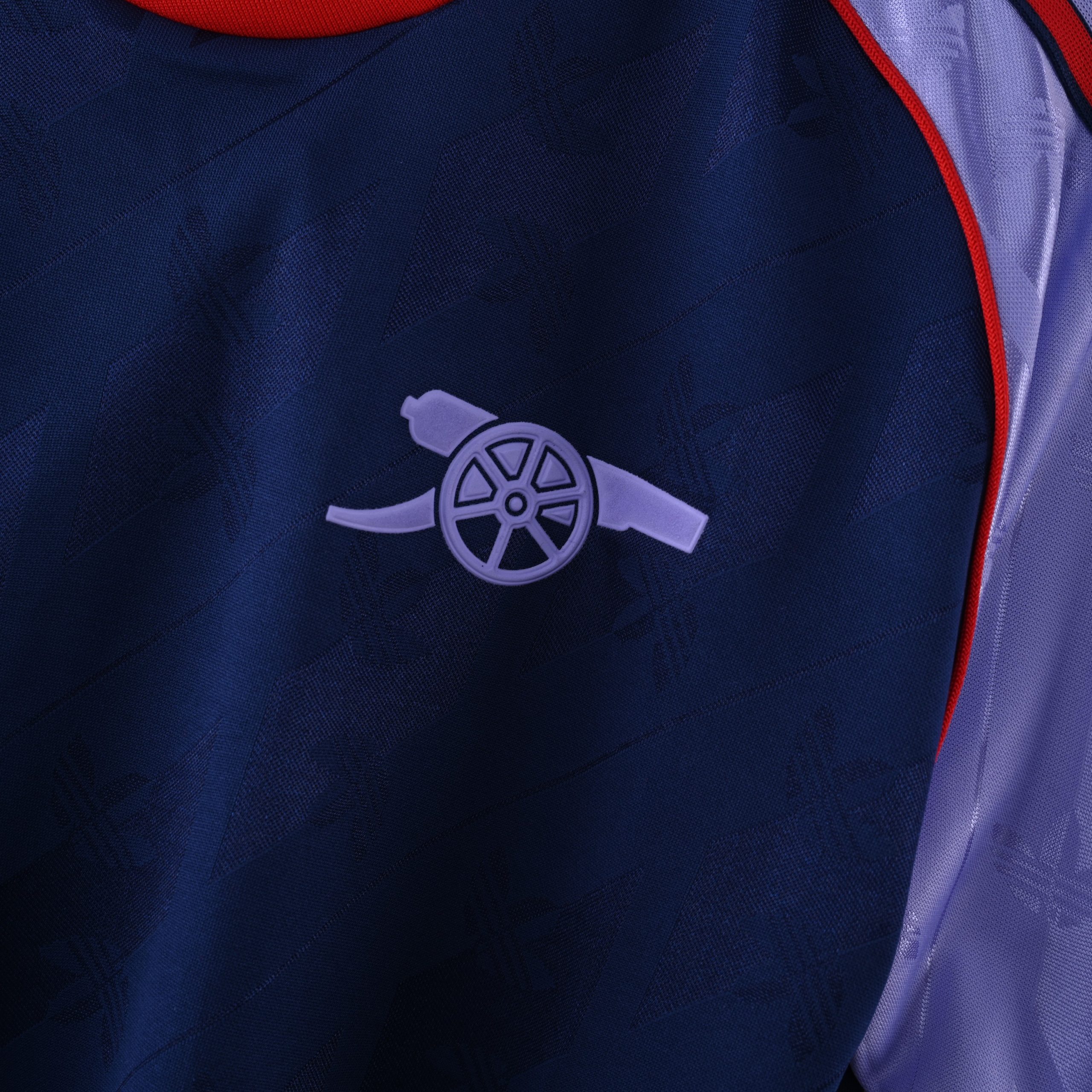Arsenal 2024/25 Retro Jersey - Image 2
