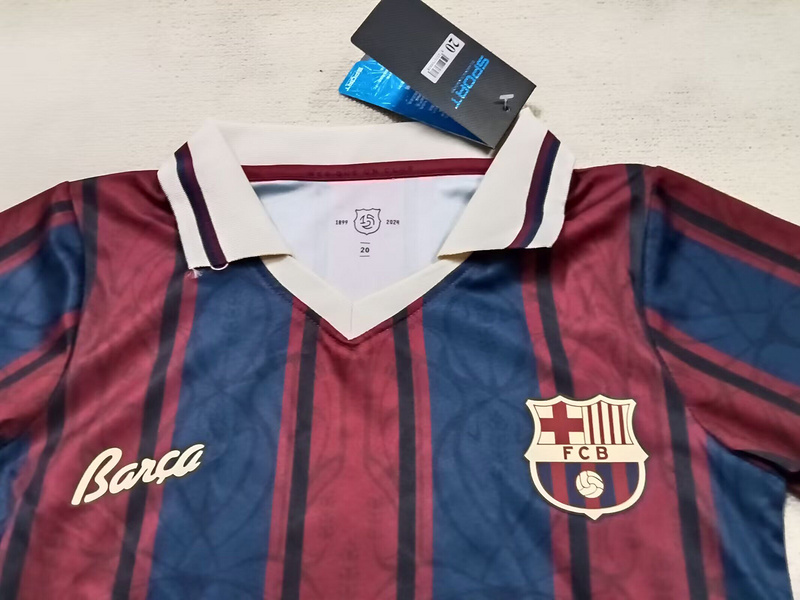 Barcelona 2025/26 Special Edition Kids Kit - Image 2