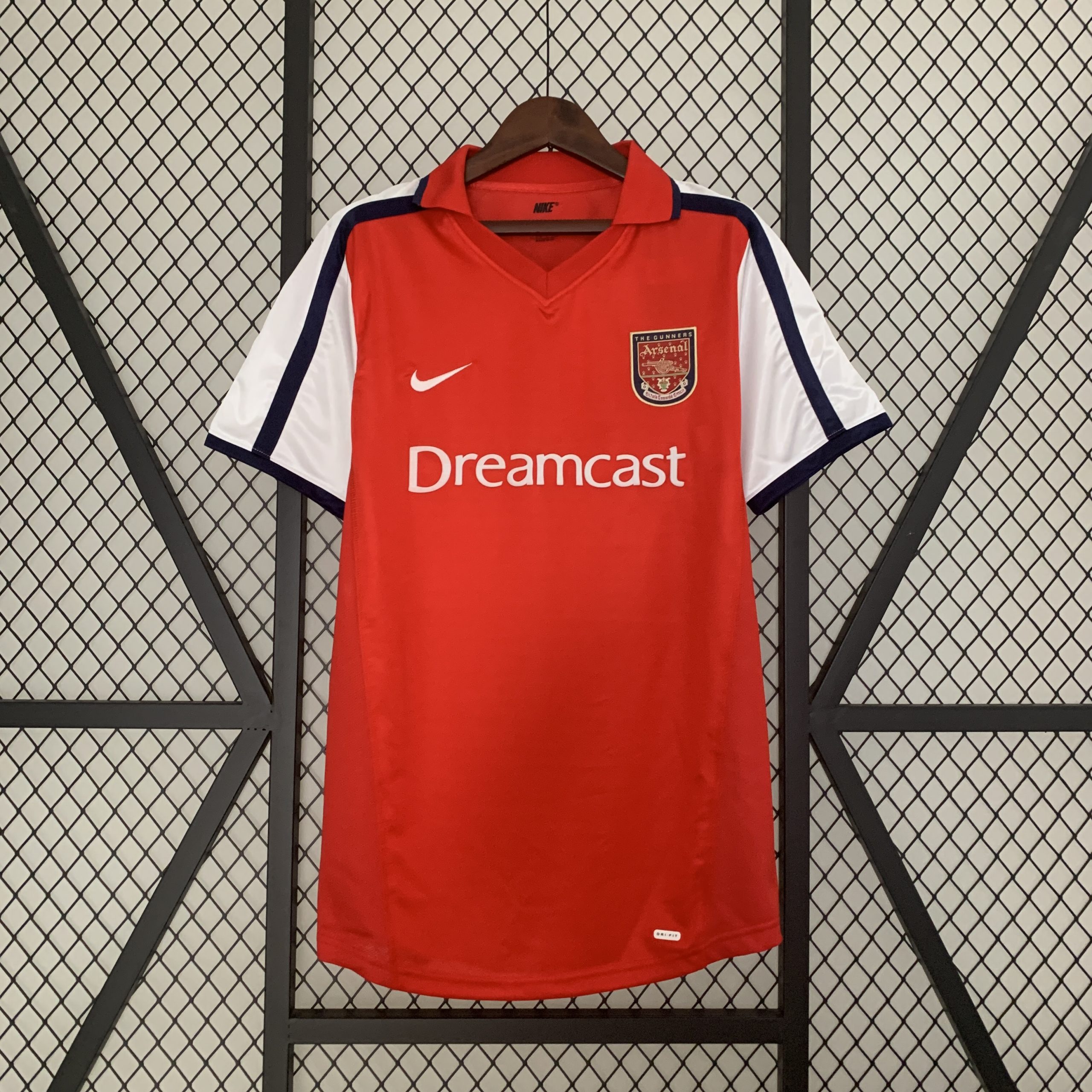 Arsenal 2001/02 Home Retro Jersey (Fan Version)