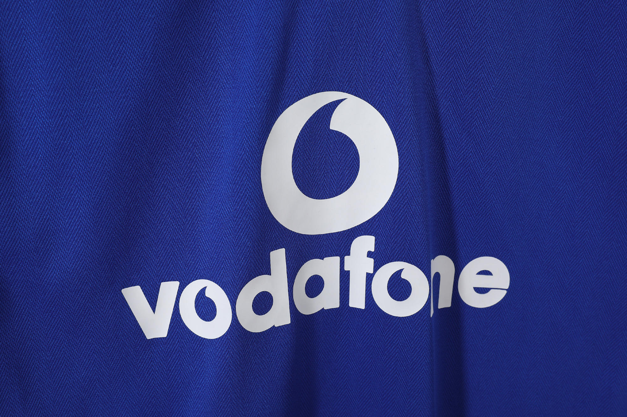 Manchester United 2005/06 Away Retro Jersey - Image 3
