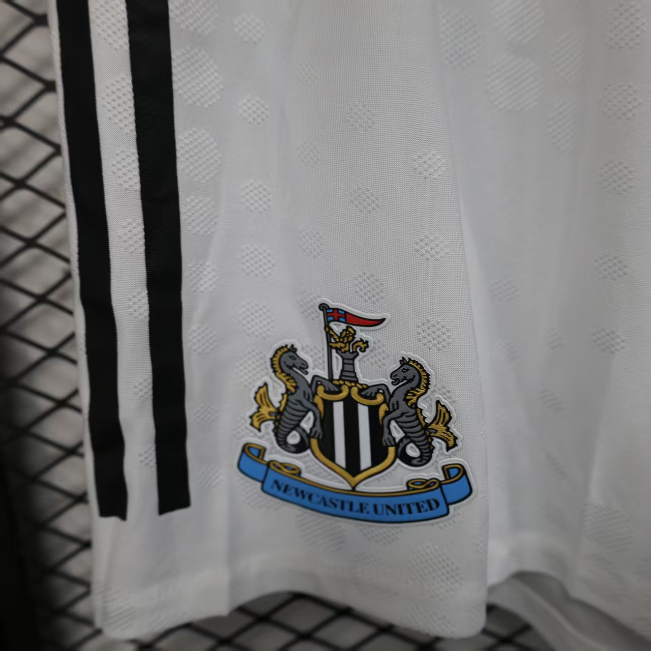 2025/26 Newcastle United White Shorts Player Version - Image 3