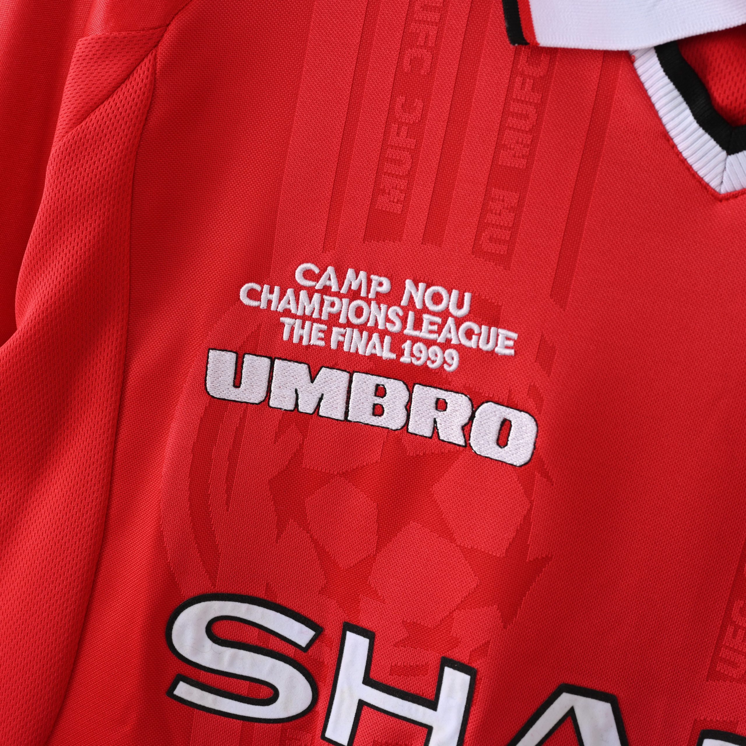 Manchester United 1999/00 Champions League Home Retro Jersey (Fan Version, Long Sleeve) - Image 2