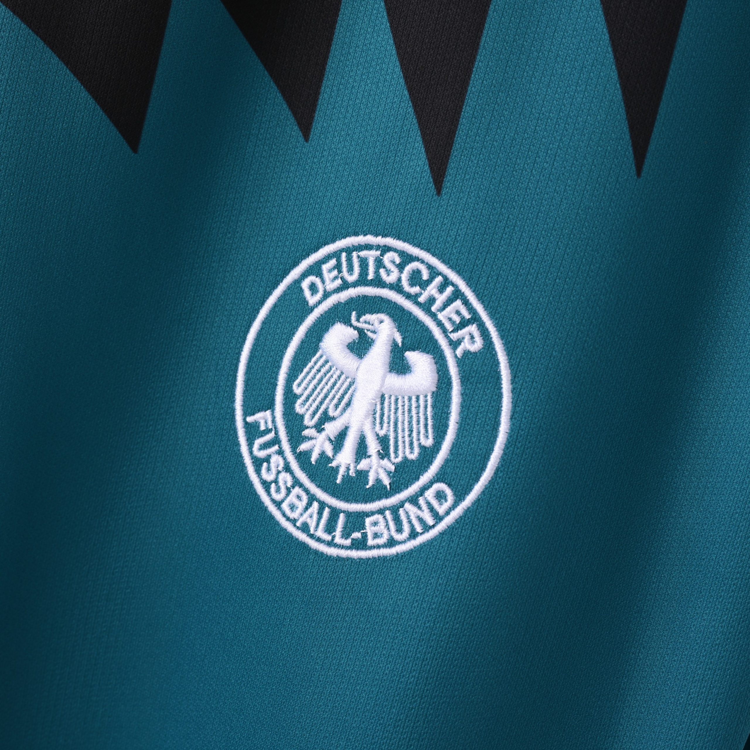 Germany 1994 World Cup Away Retro Jersey - Image 3