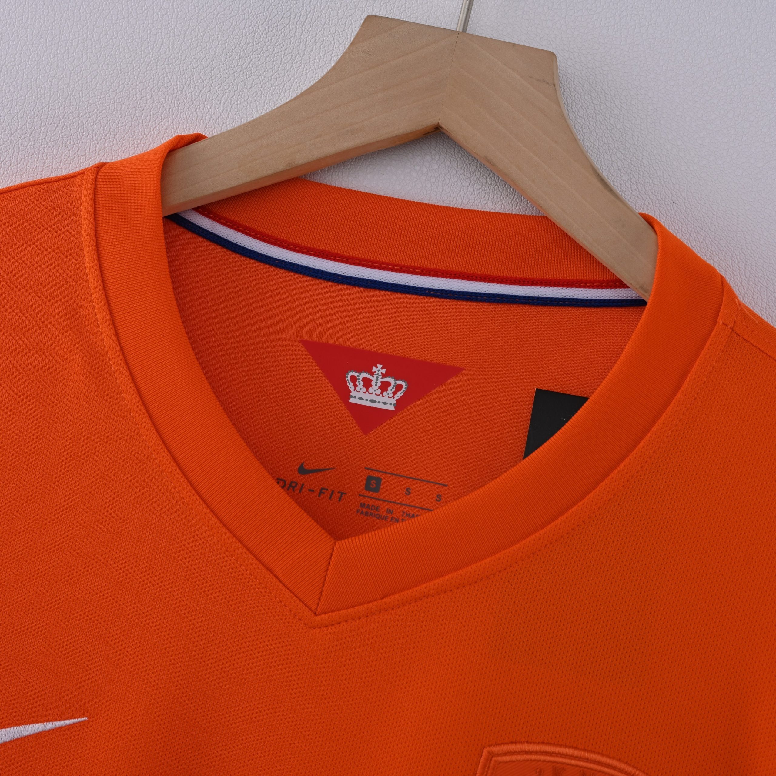 Netherlands 2014 World Cup Home Retro Jersey (Fan Version) - Image 5