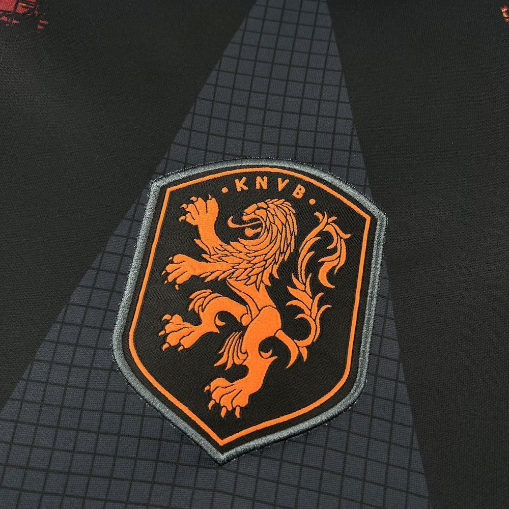 2026 Netherlands World Cup Hollywood Goalkeeper Jersey Fan Version Long Sleeve - Image 4