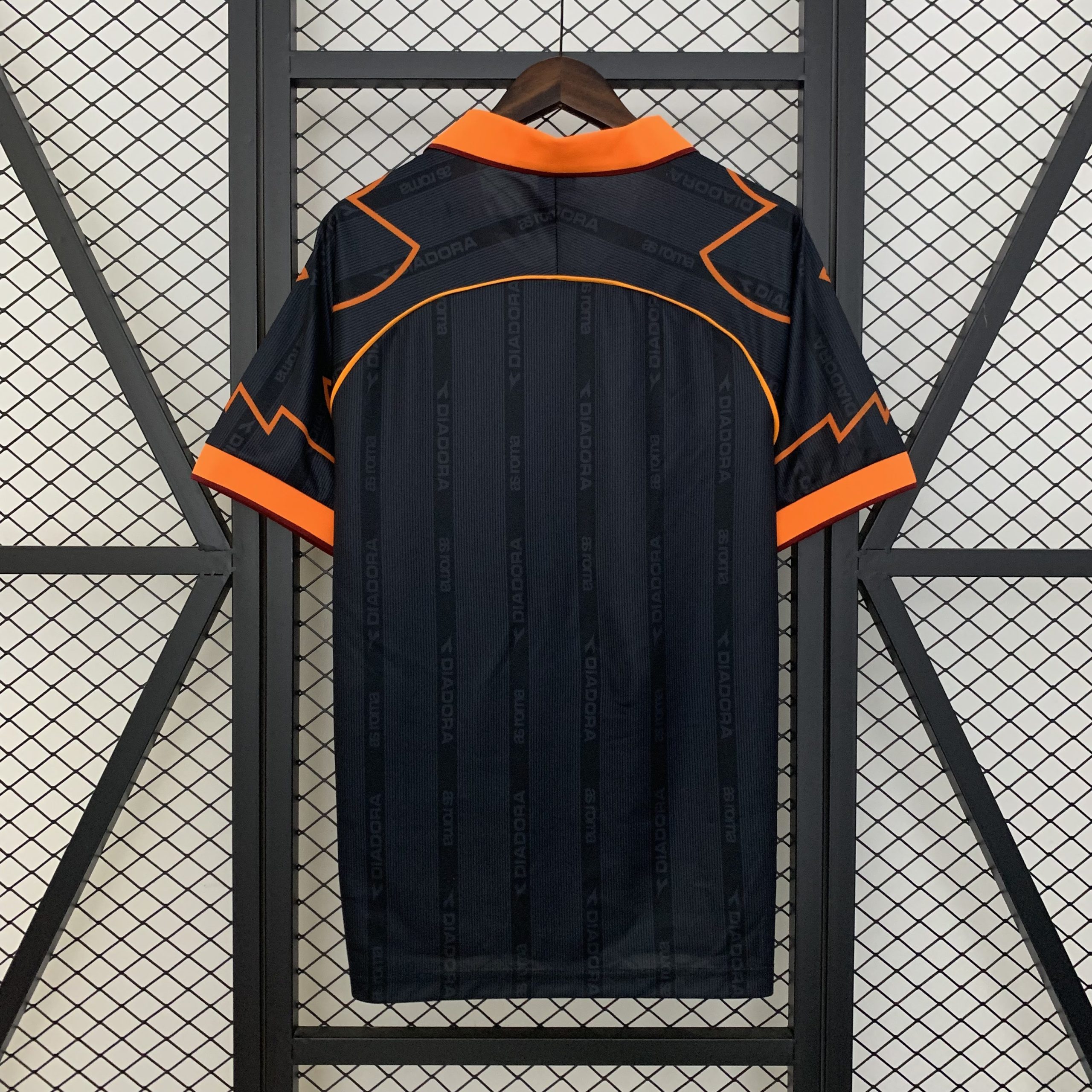 Roma 1999/00 Away Retro Jersey - Image 2