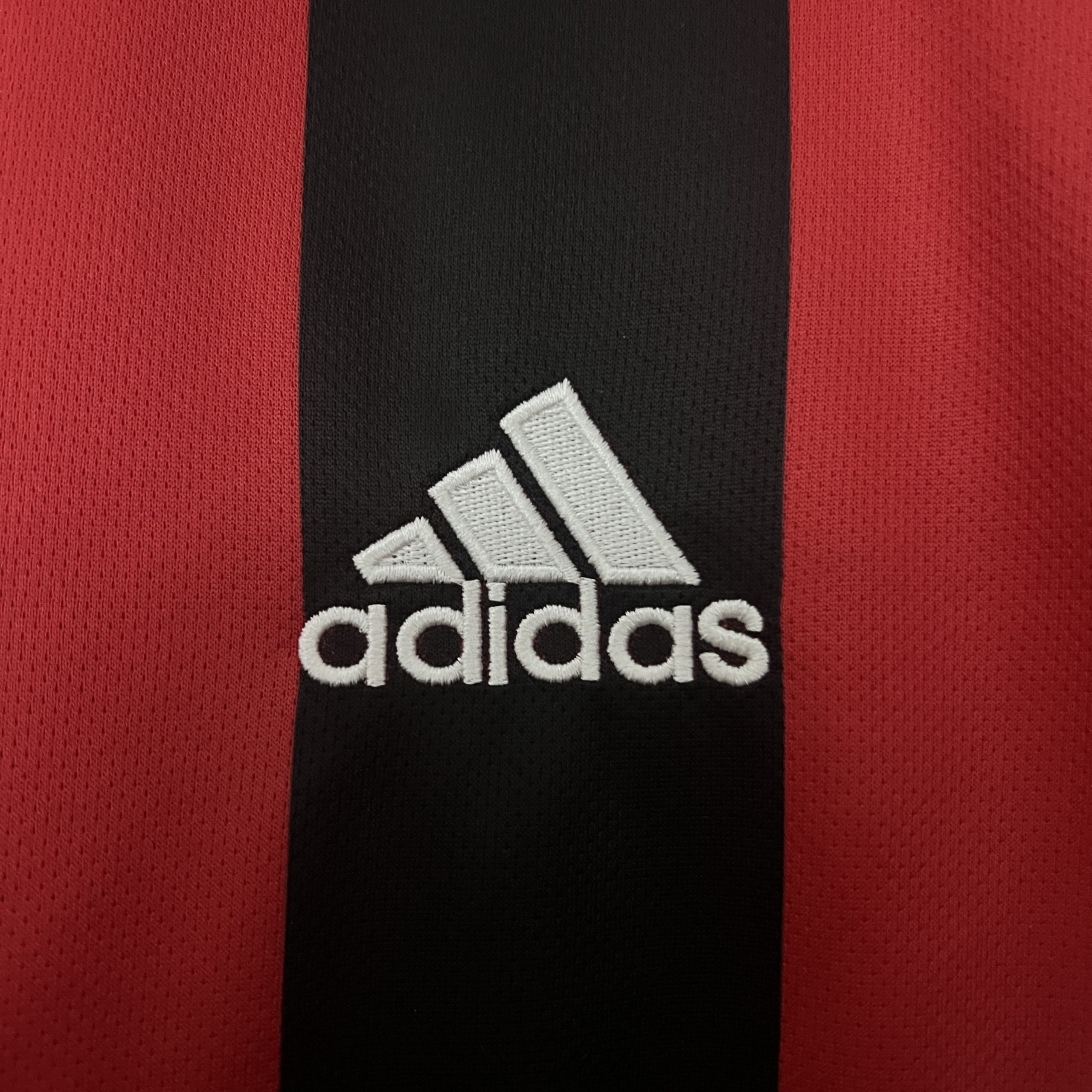 AC Milan 2003/04 Home Retro Jersey - Image 2