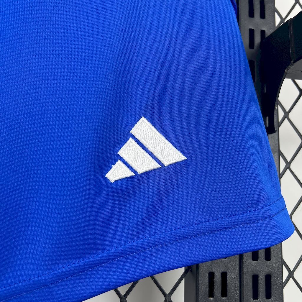 2025/26 Club Universidad De Chile Home Shorts - Image 4
