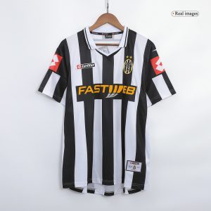 Juventus 2001/02 Home Retro Jersey (Fan Version)