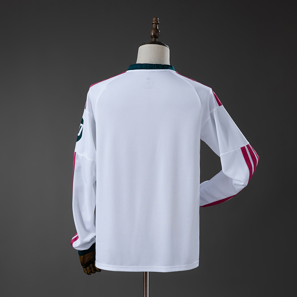 Real Madrid 2026/27 Home Jersey (Fan Version, Long Sleeve) - Image 2