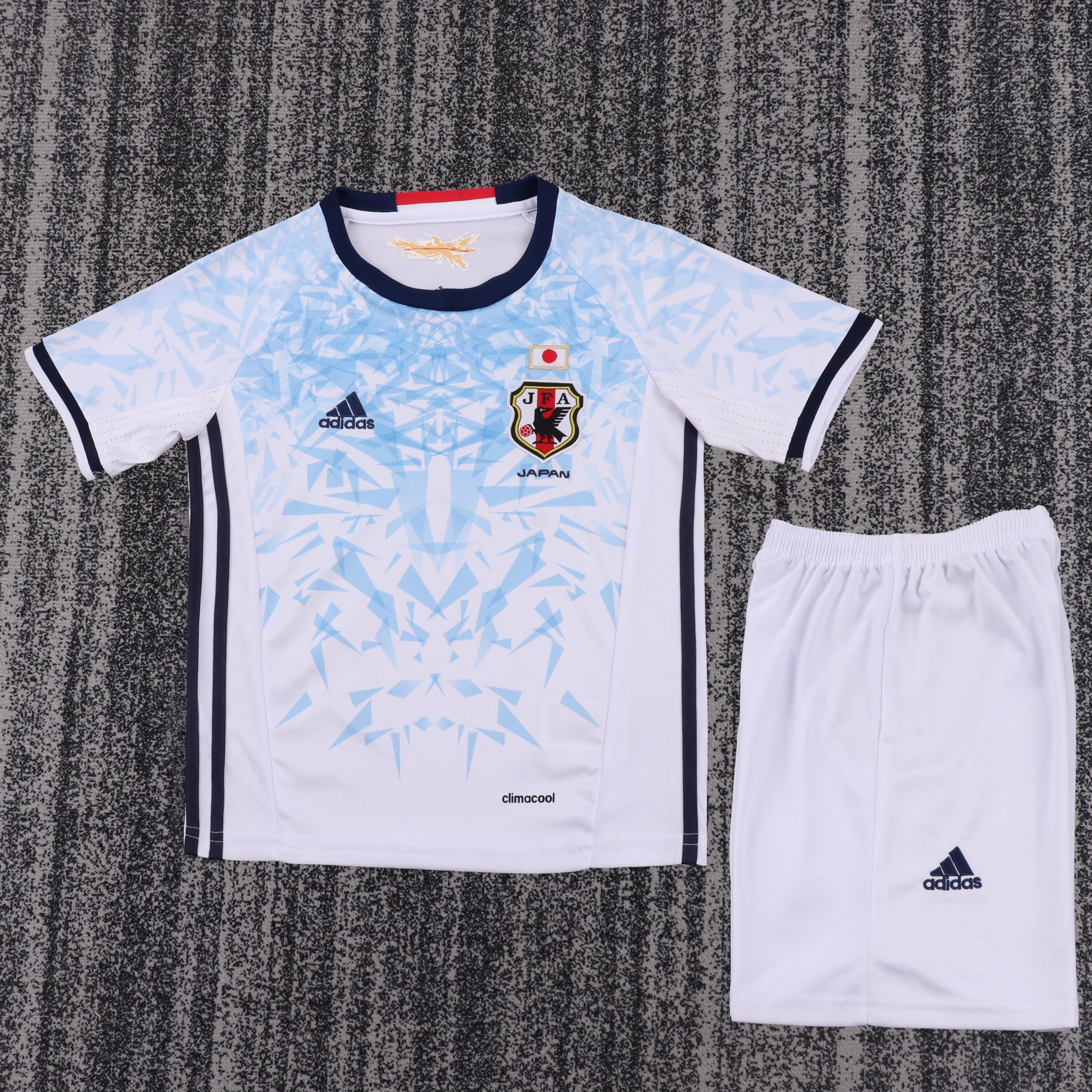 Japan 2016/17 Away Kids Kit
