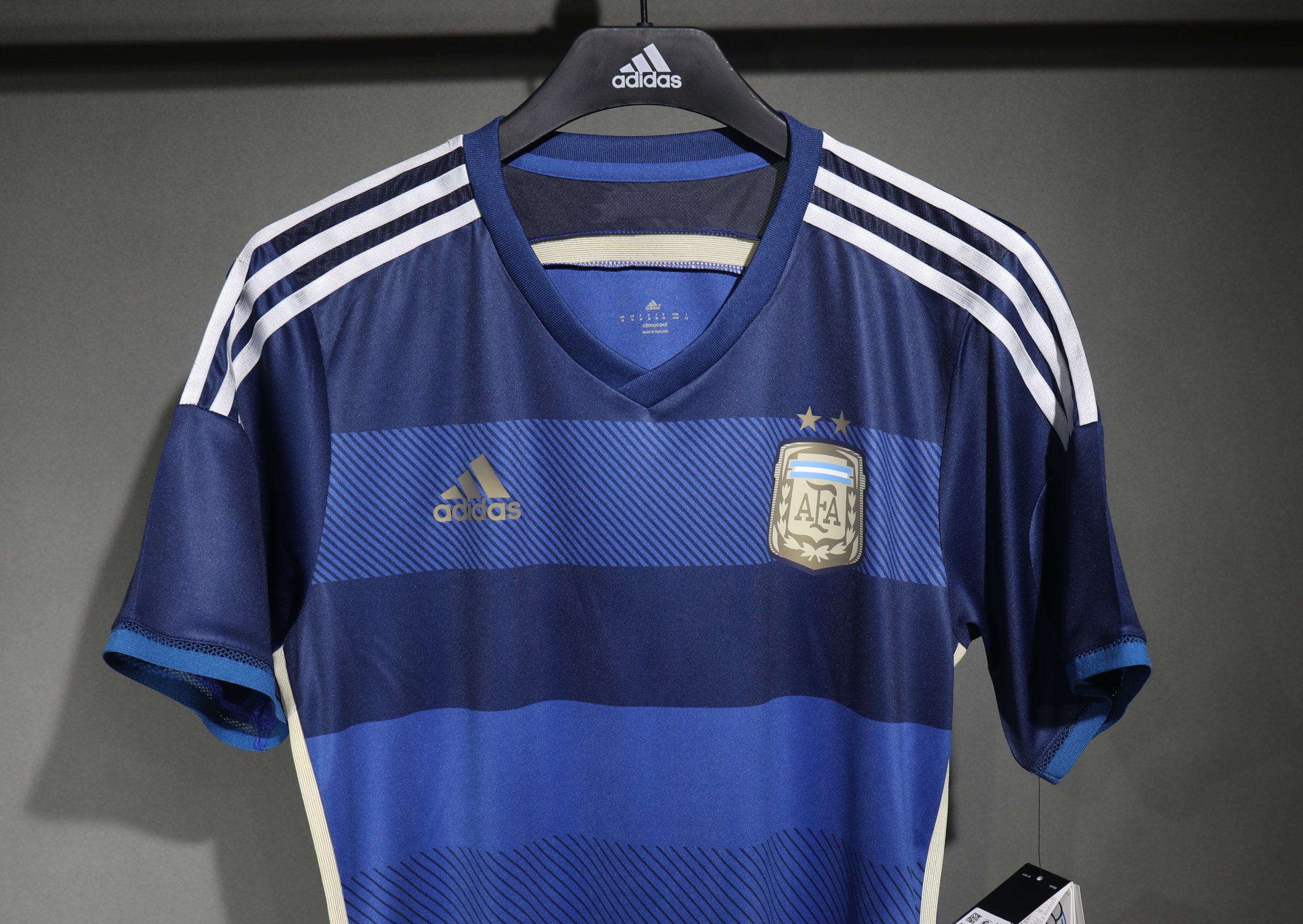Argentina 2014 World Cup Away Retro Jersey (Player Version) - Image 4