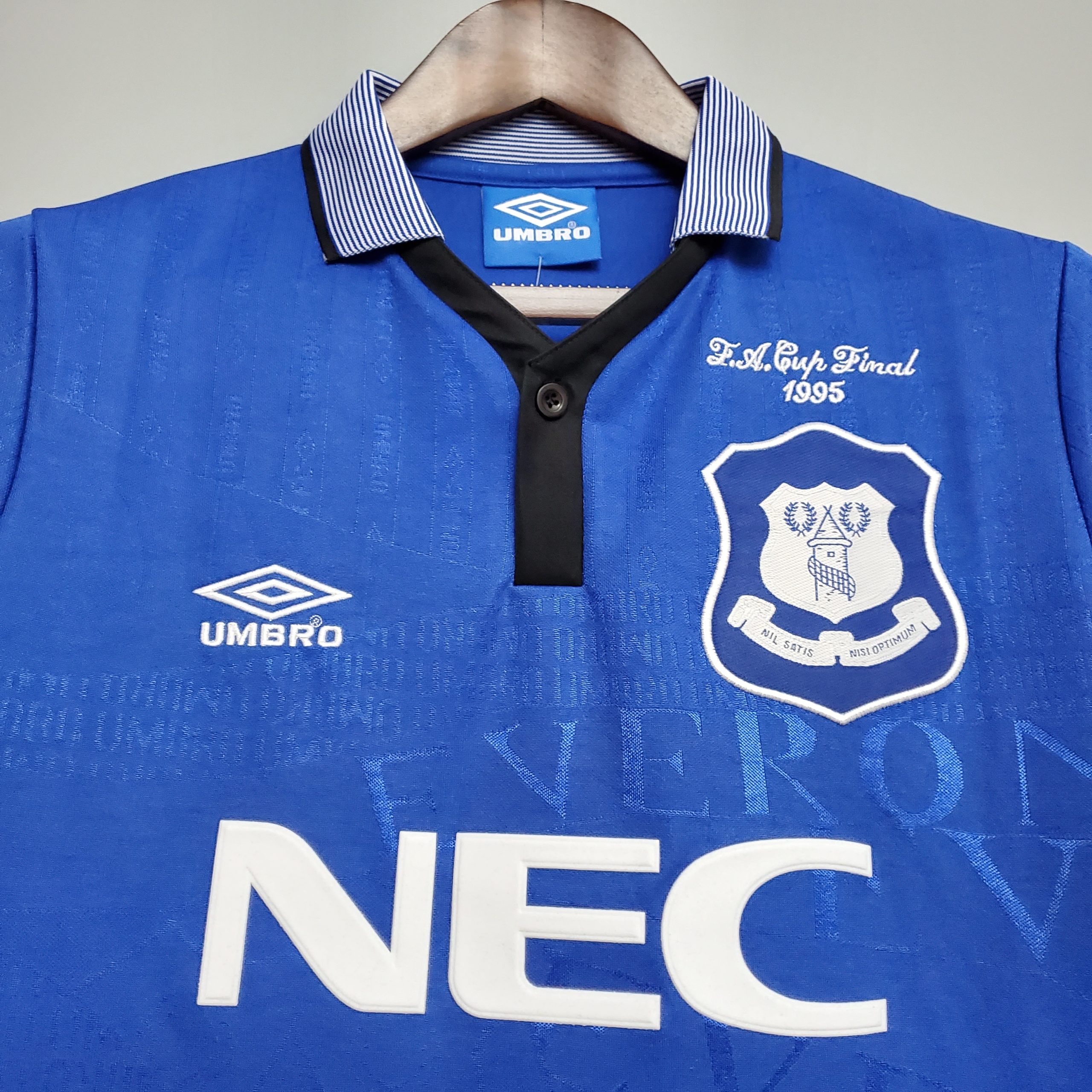 Everton 1994/95 Home Retro Jersey (Fan Version) - Image 4