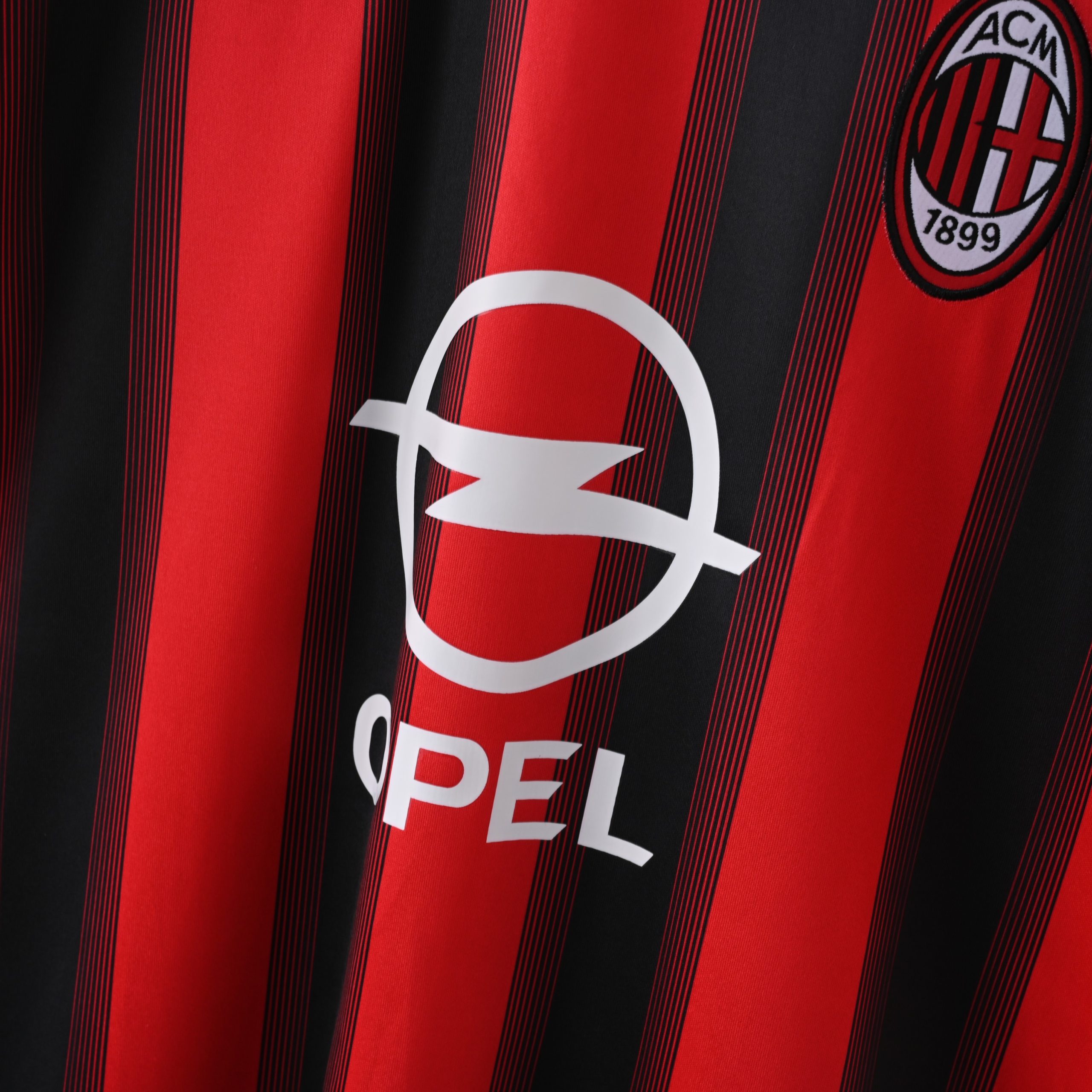 AC Milan 2004/05 Home Retro Jersey - Image 5