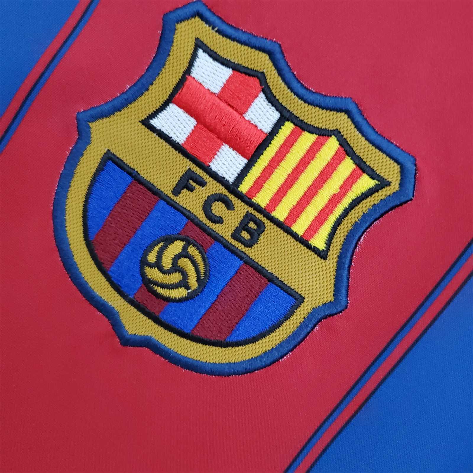 Barcelona 2003/04 Home Retro Jersey - Image 5