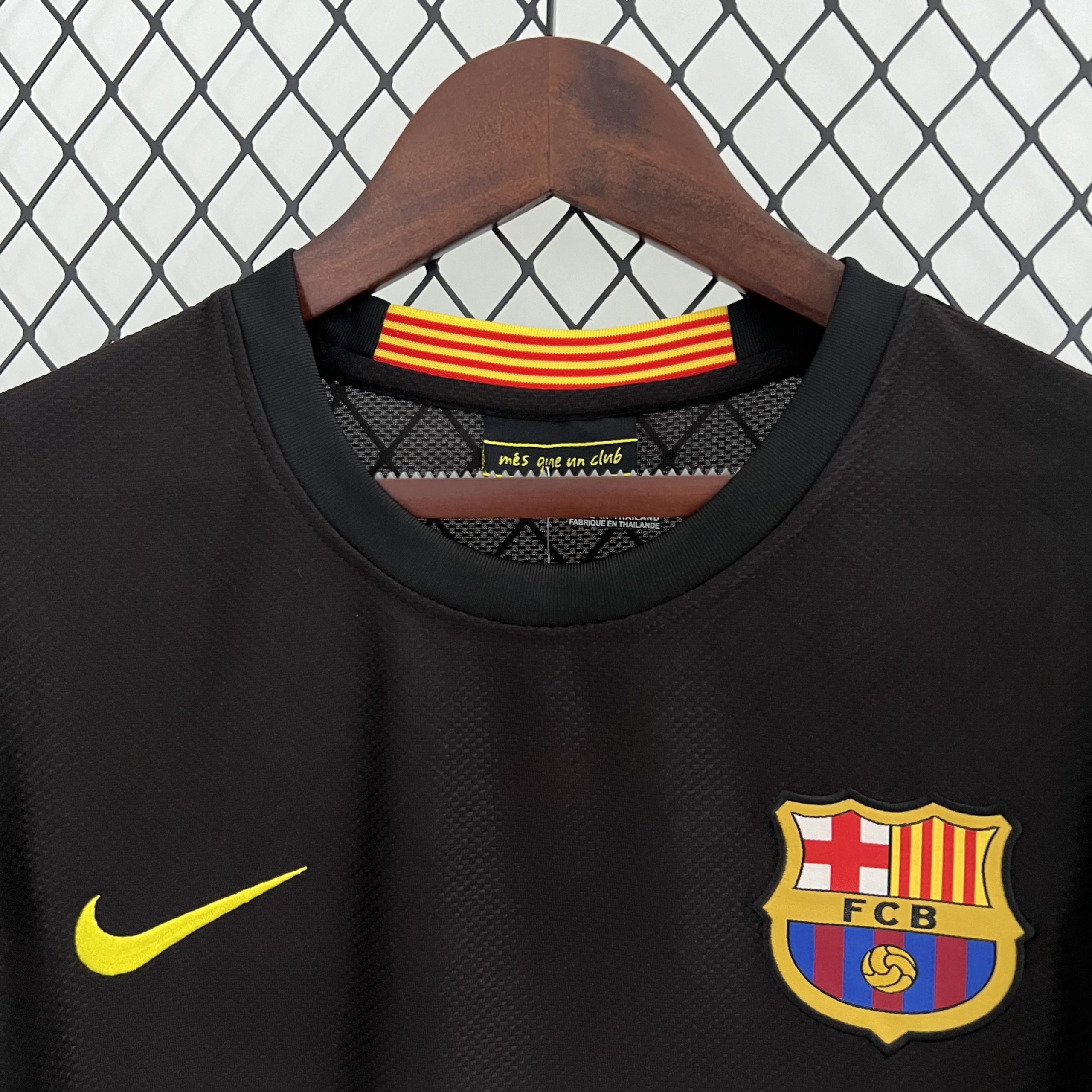 Barcelona 2013/14 Third Retro Jersey (Fan Version) - Image 3