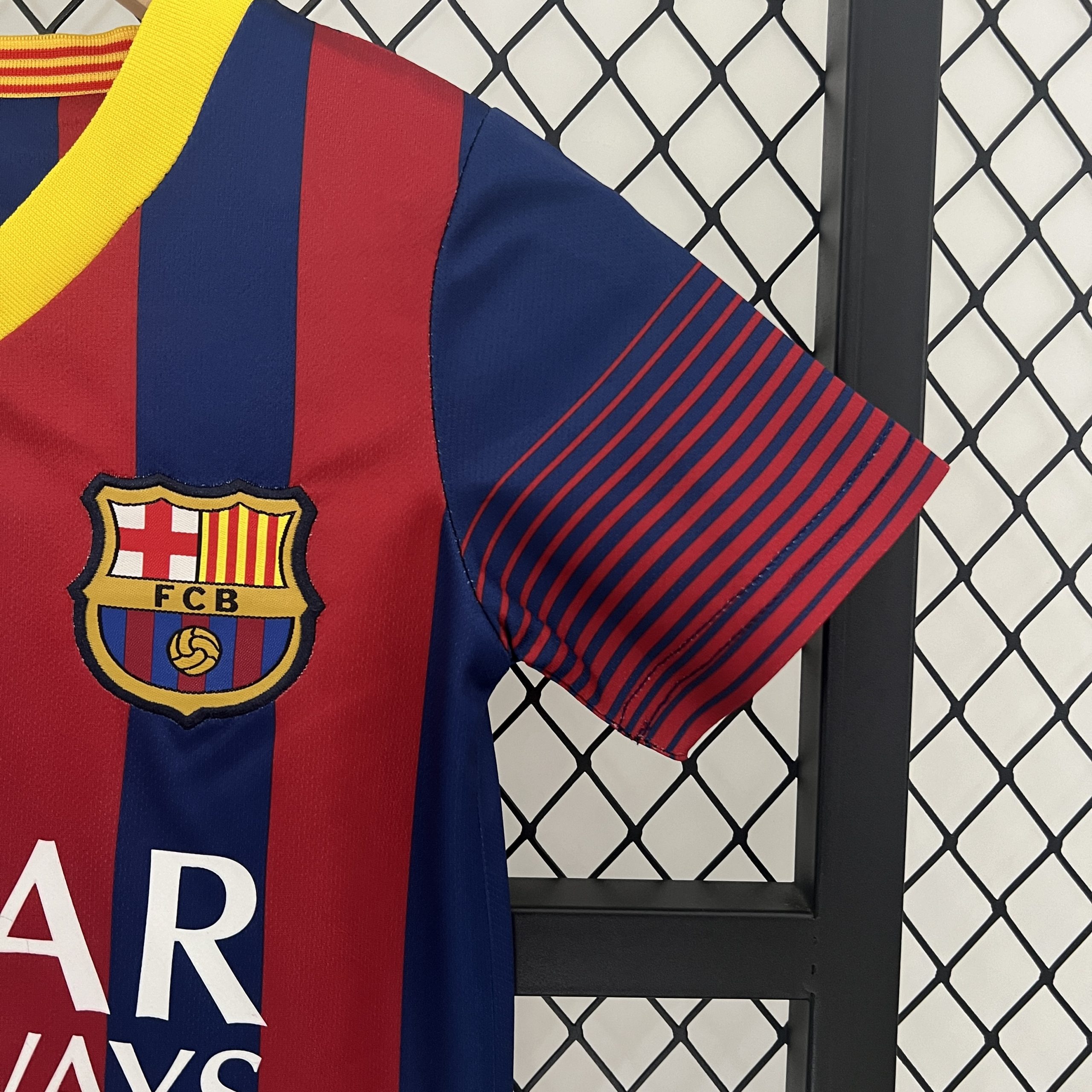 Barcelona 2013/14 Home Kids Kit - Image 5