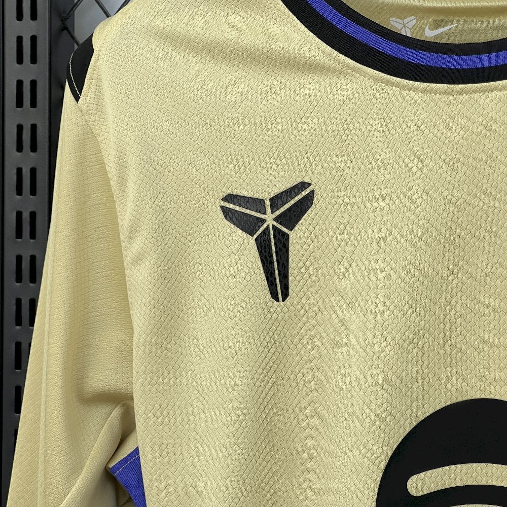 Barcelona 2025/26 Away Jersey (Fan Version, Long Sleeve) - Image 4