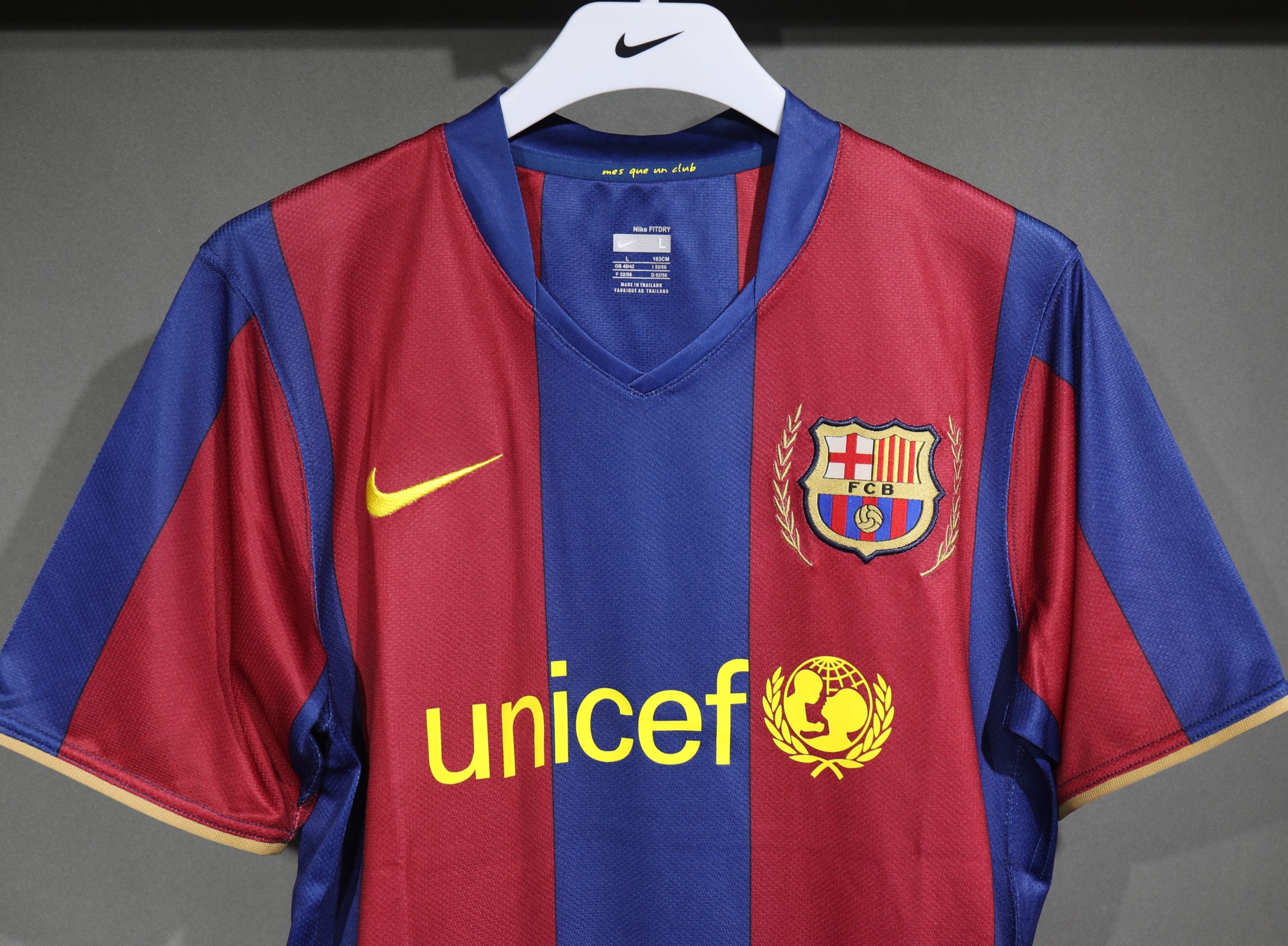 Barcelona 2007/08 Home Retro Jersey (Player Version) - Image 3