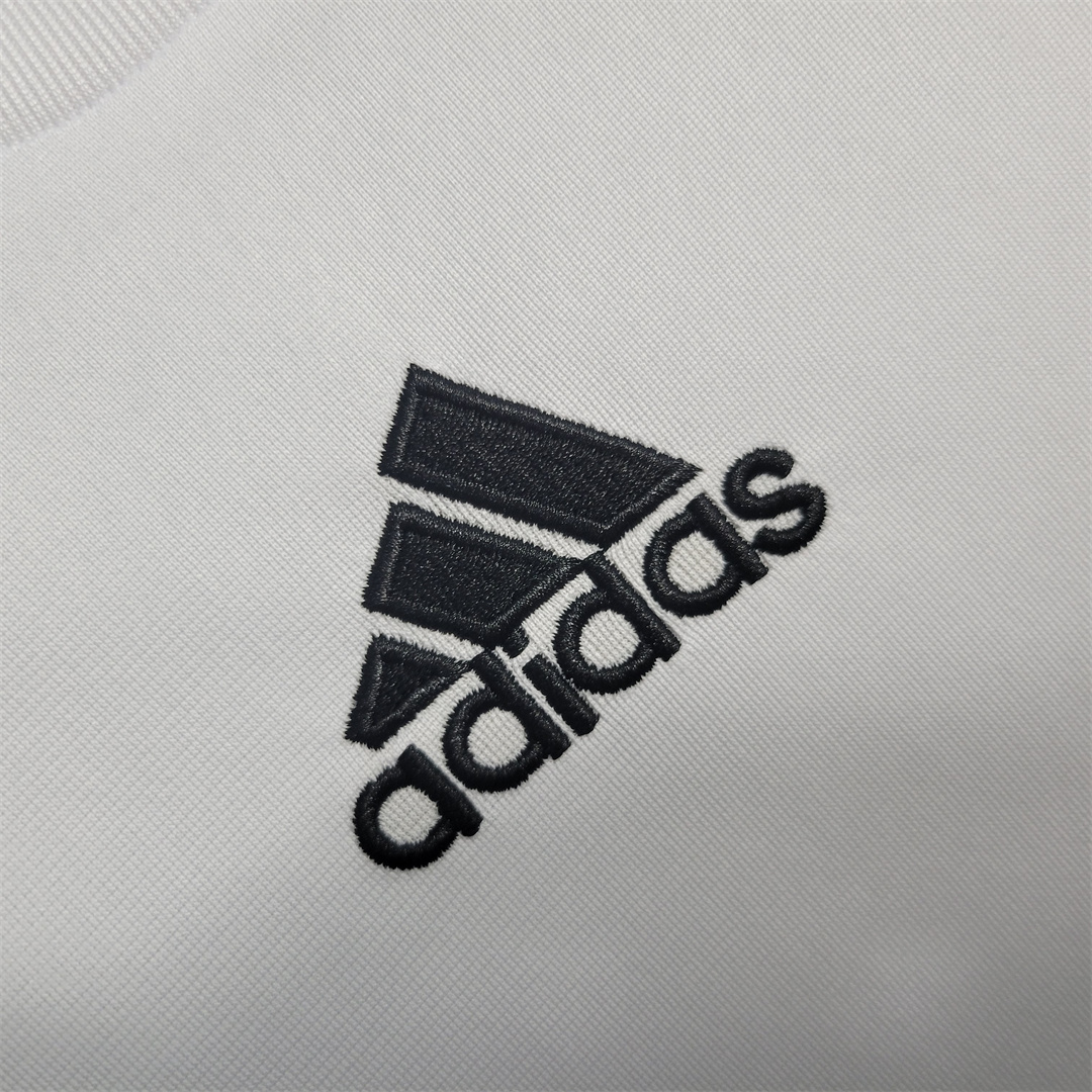 Real Madrid 2009/10 Home Retro Jersey - Image 5