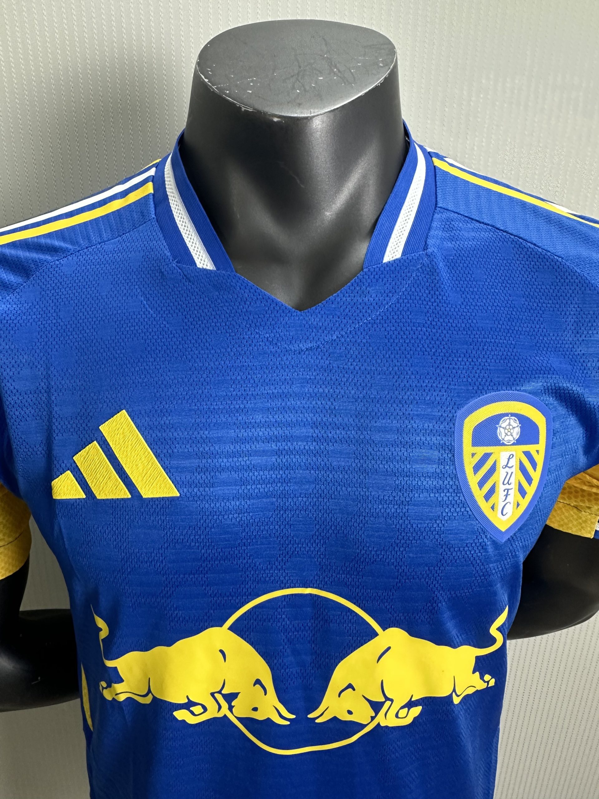 Leeds United 2025/26 Away Jersey (Player Version) - Image 3