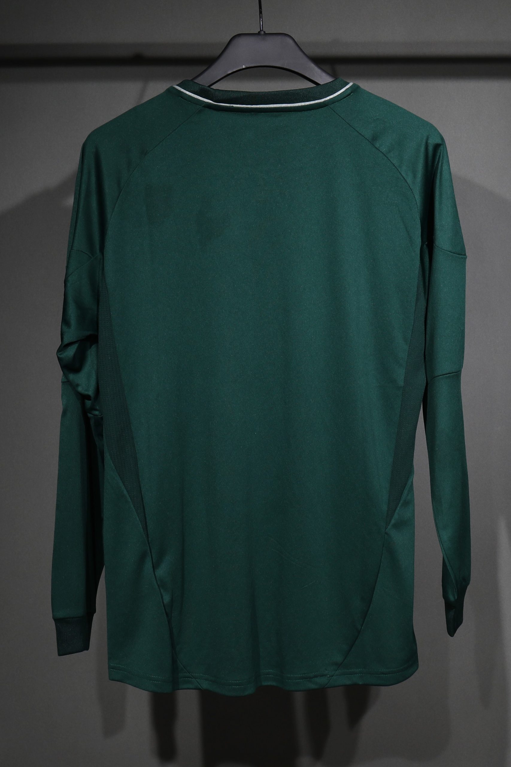 Real Madrid 2012/13 Third Retro Jersey (Player Version, Long Sleeve) - Image 2