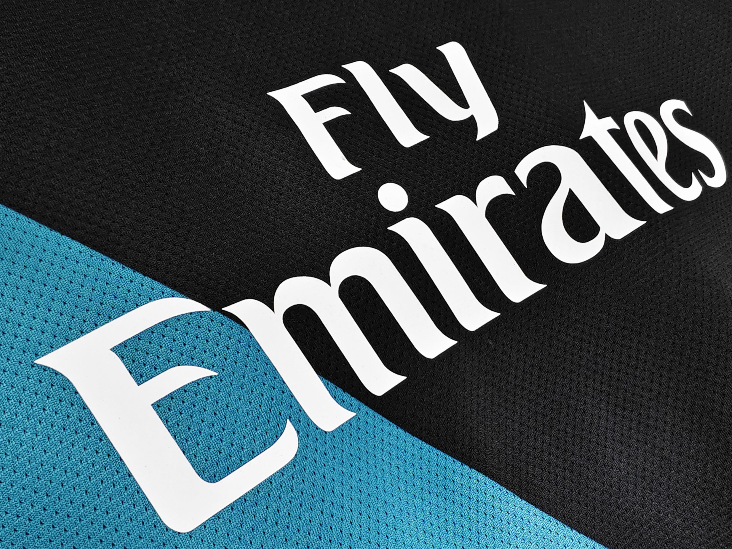 Arsenal 2011/12 Away Retro Jersey - Image 5