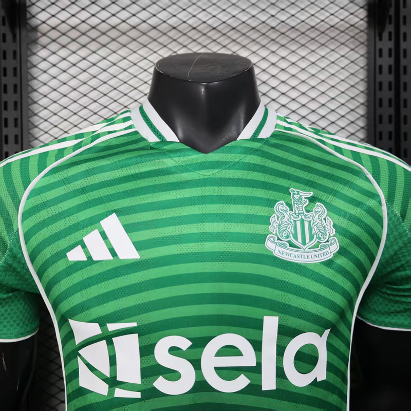 Newcastle United 2025/26 Away Jersey (Player Version) - Image 3