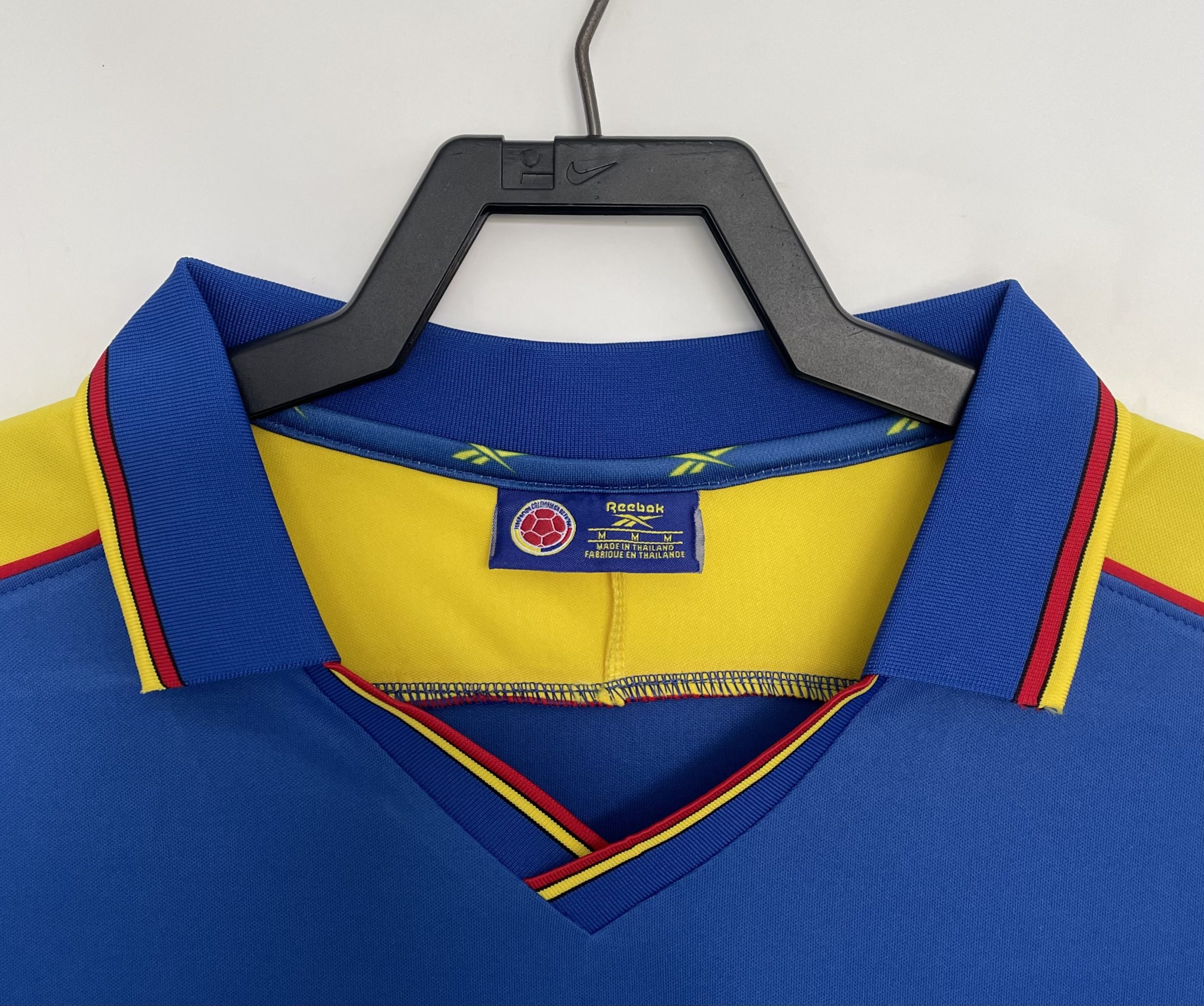 Colombia 1998 World Cup Away Retro Jersey (Fan Version) - Image 3