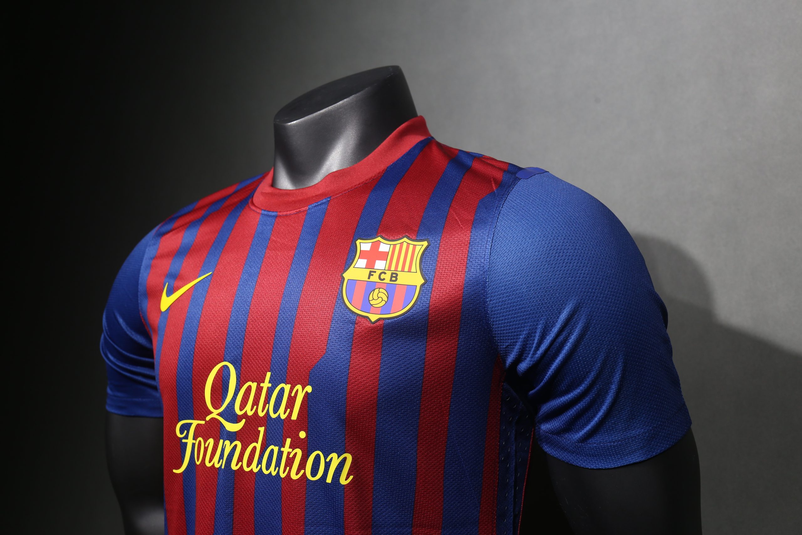 Barcelona 2011/12 Home Retro Jersey (Player Version) - Image 4