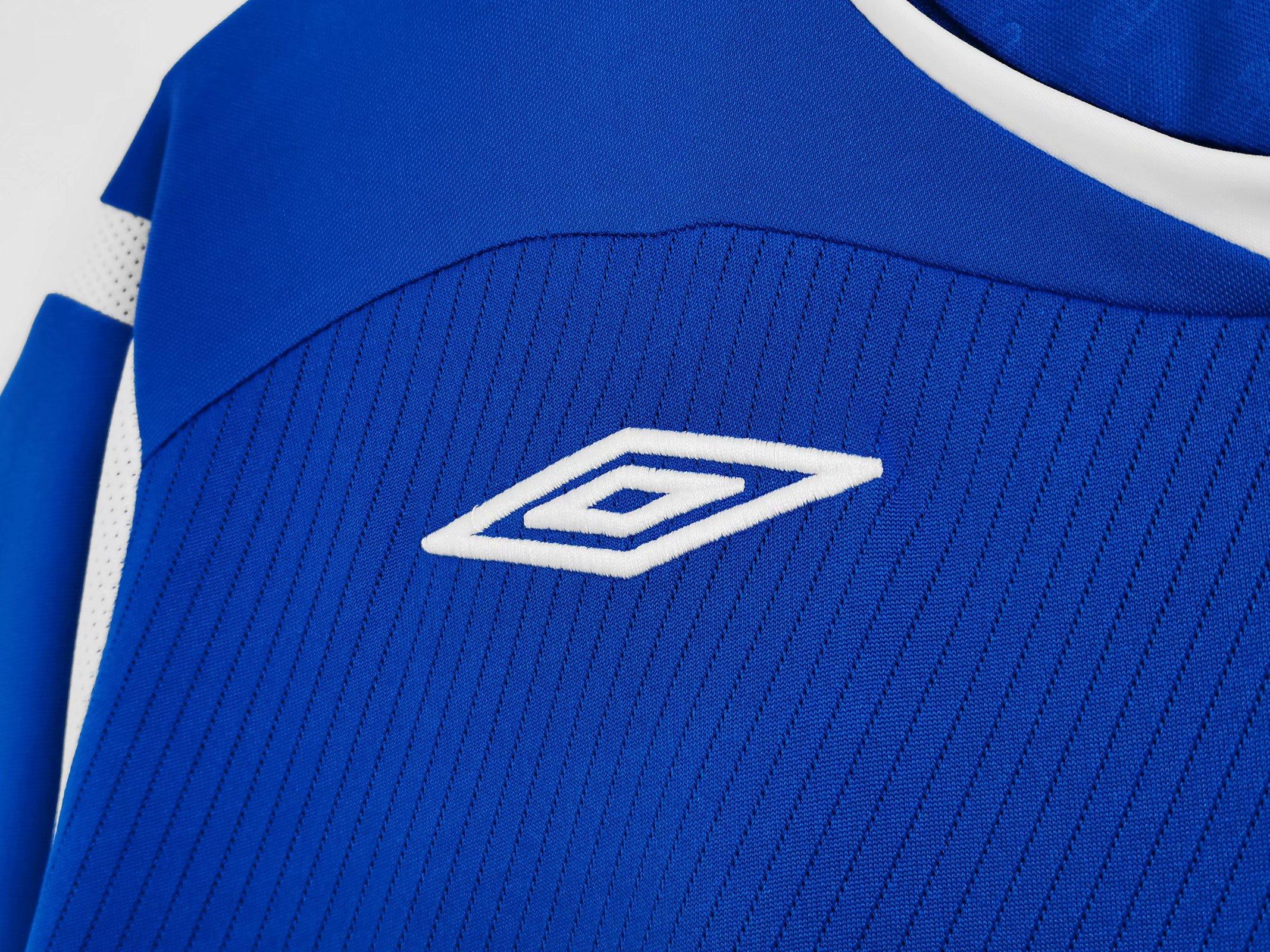 2008/09 Glasgow Rangers Home Retro Jersey - Image 4