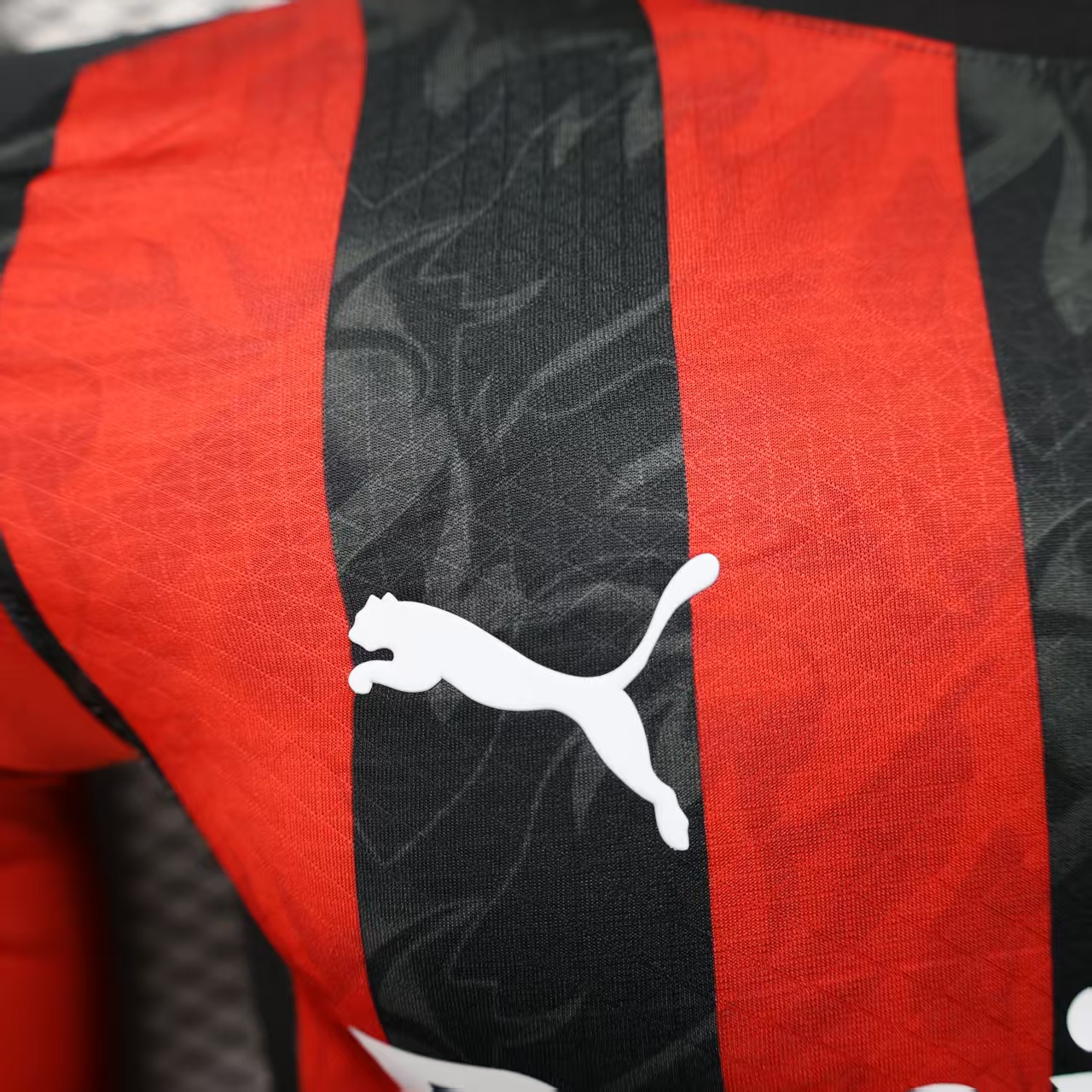 AC Milan 2025/26 Home Jersey (Player Version, Long Sleeve) - Image 3