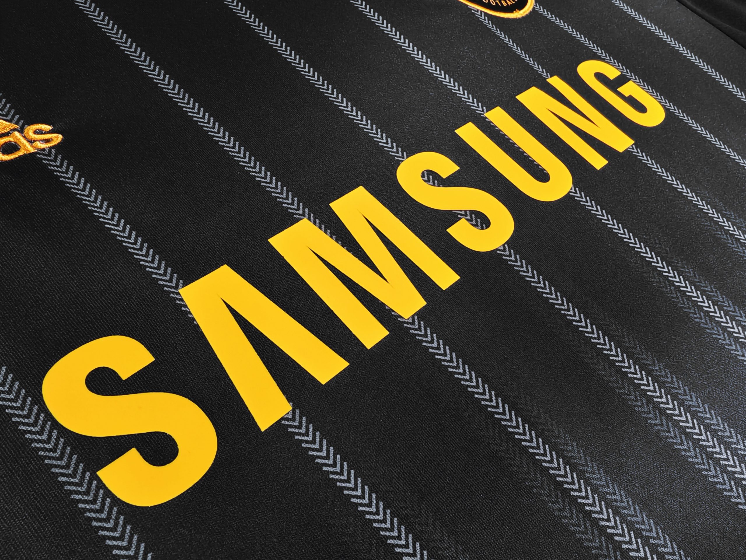 Chelsea 2010/11 Away Retro Jersey (Fan Version) - Image 5