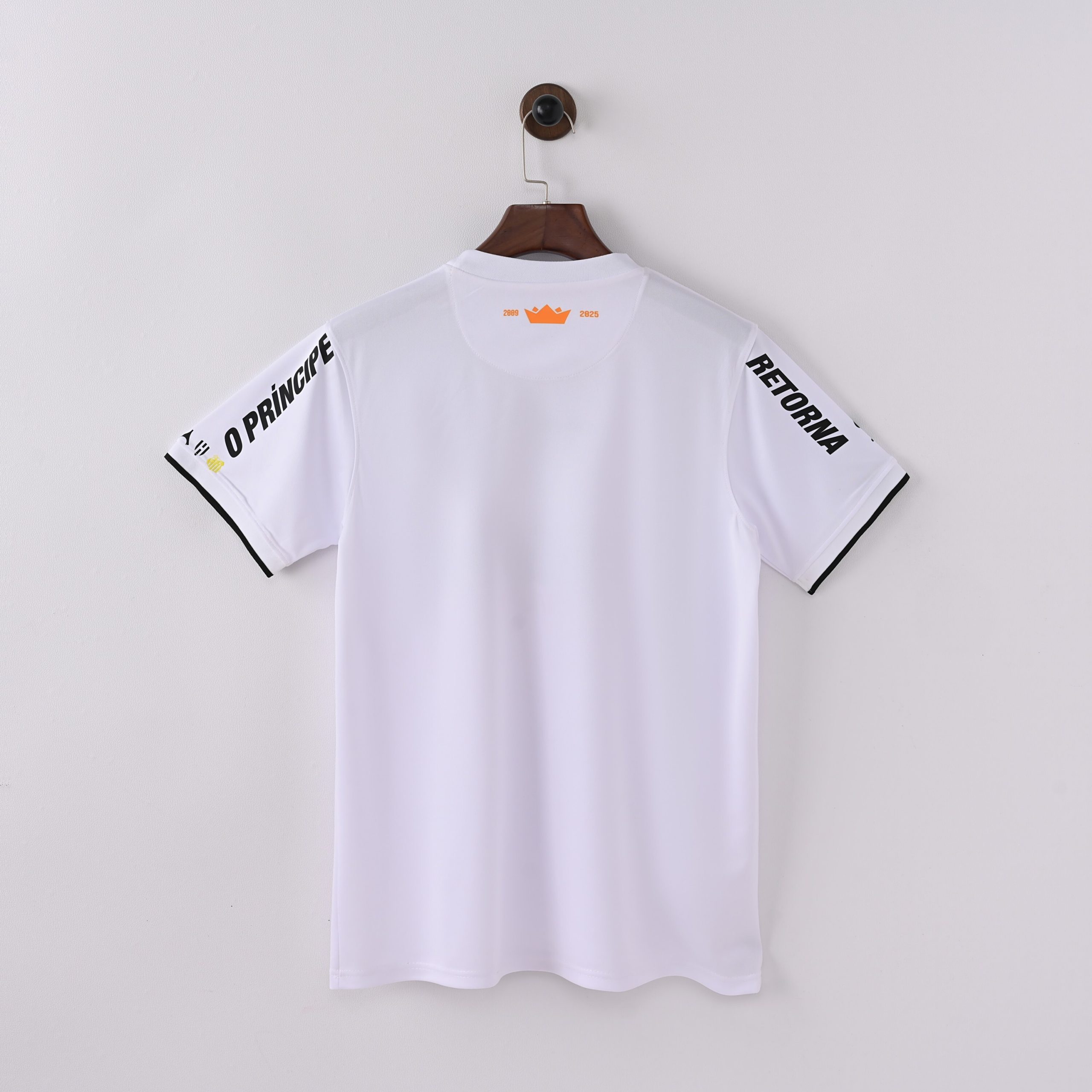 Santos FC 2008 Home Retro Jersey (Fan Version) - Image 2