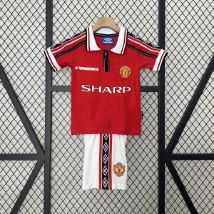 Manchester United 1998/99 Home Kids Kit