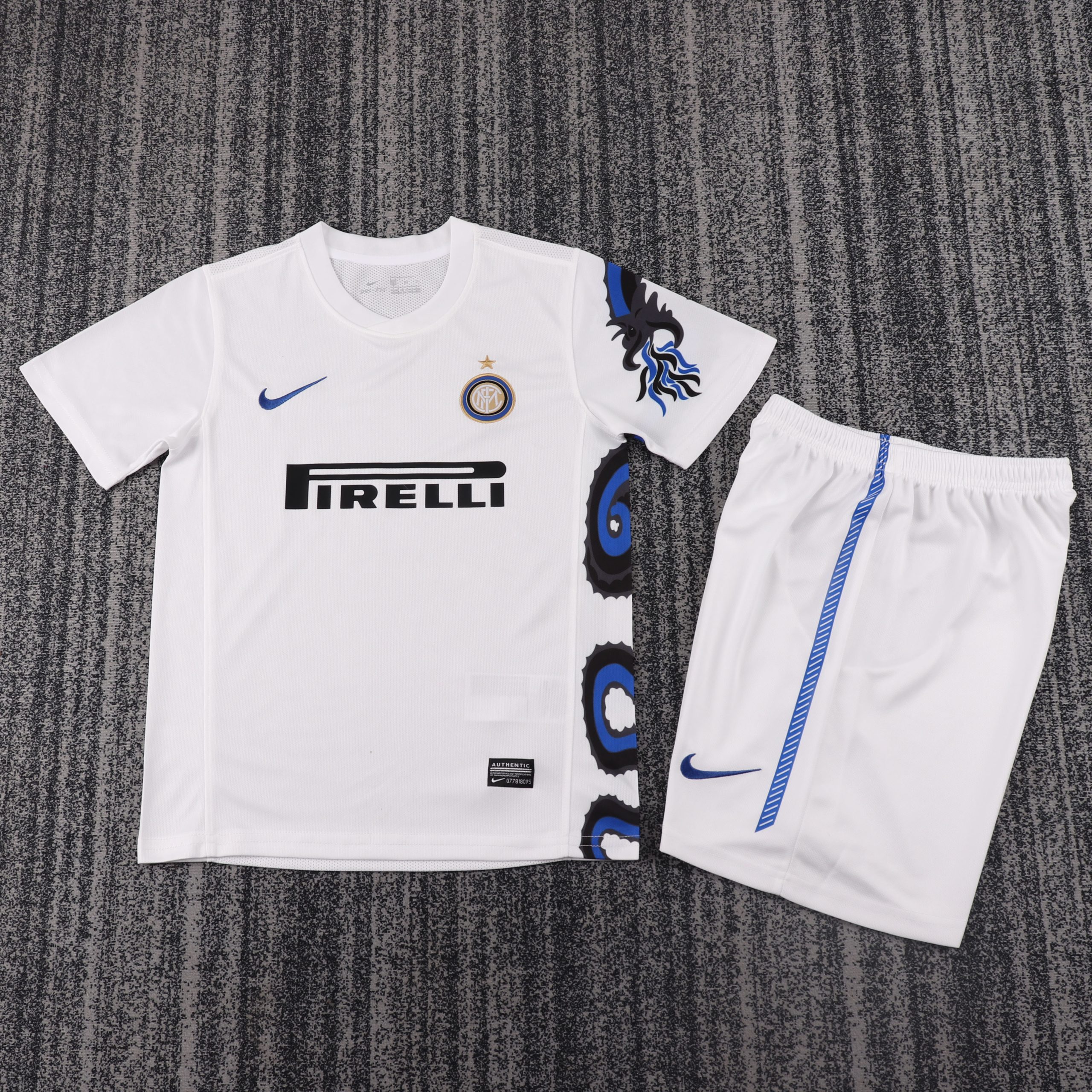 Inter Milan 2010/11 Away Kids Kit