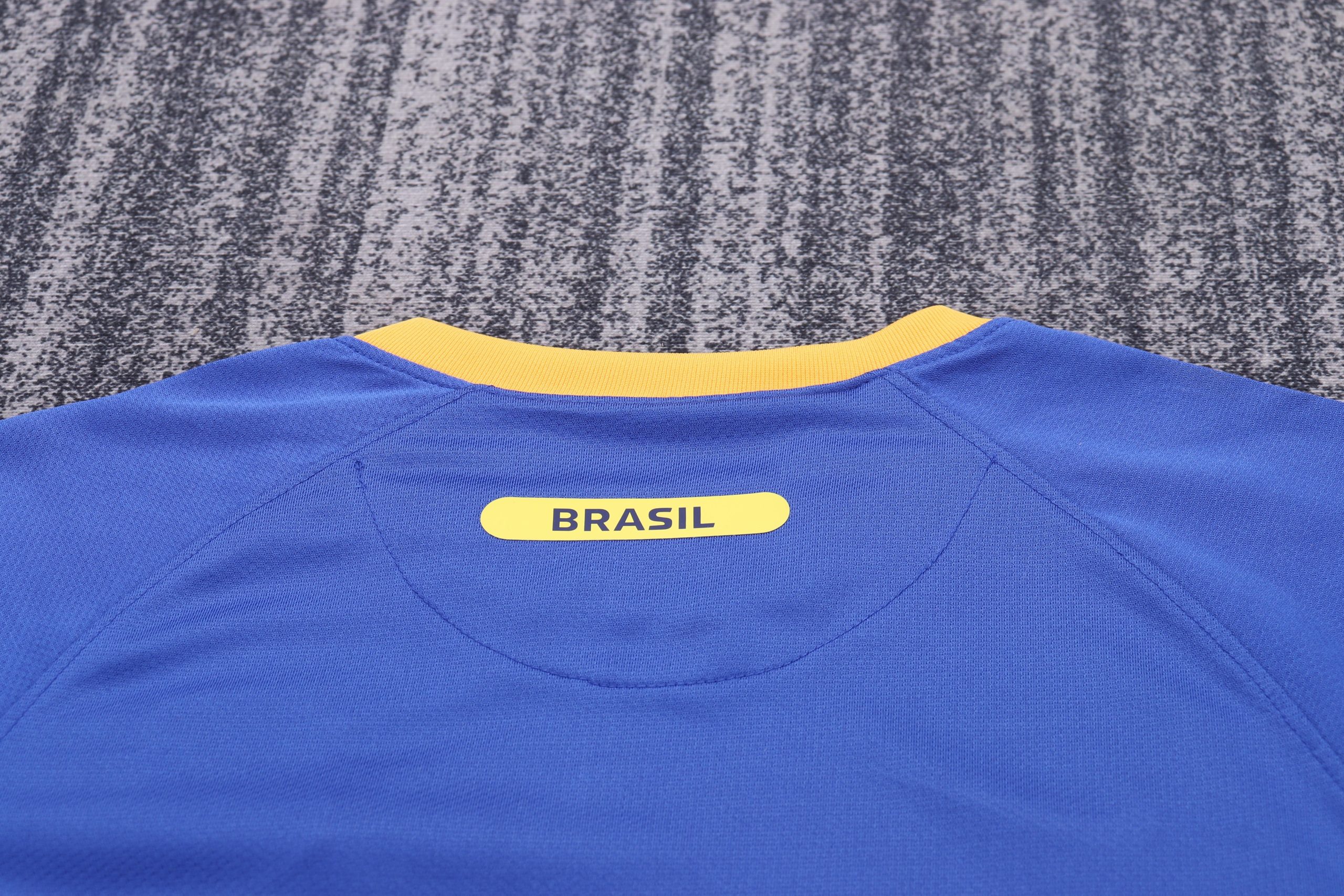 Brazil 2010 World Cup Away Kids Kit - Image 5
