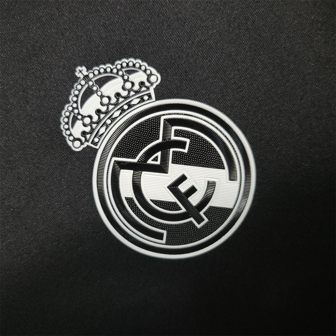 Real Madrid 2016/17 Third Retro Jersey (Fan Version, Long Sleeve) - Image 5