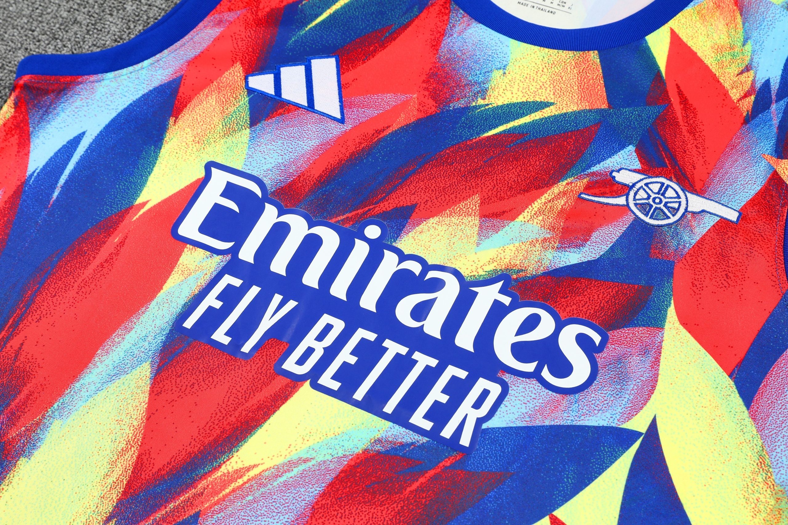 2025/26 Arsenal Vest Suit - Image 3