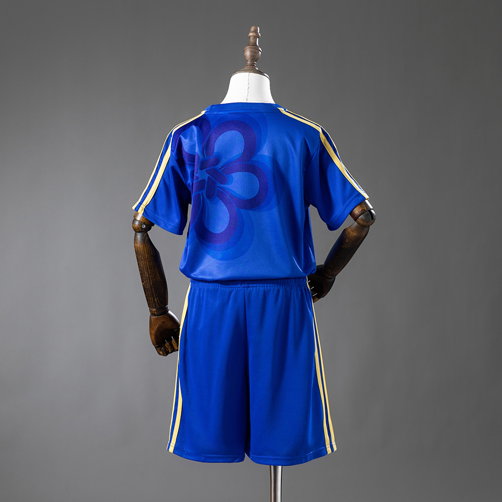 Real Madrid 2026/27 Special Edition Kids Kit - Image 2