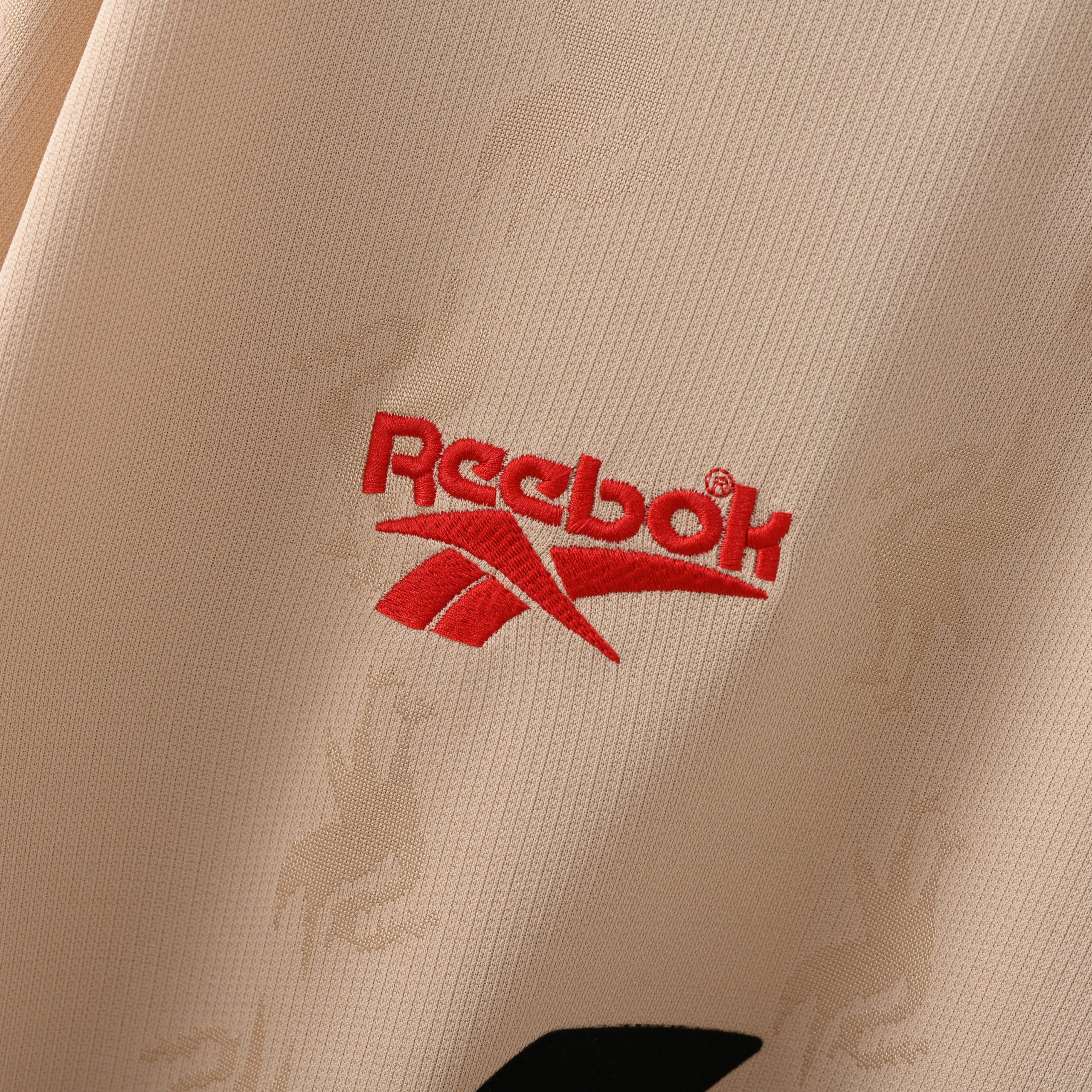 Liverpool 1996/97 Away Retro Jersey (Fan Version, Long Sleeve) - Image 3