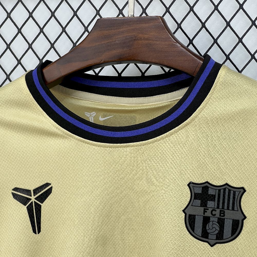 Barcelona 2025/26 Away Jersey (Fan Version, Long Sleeve) - Image 3