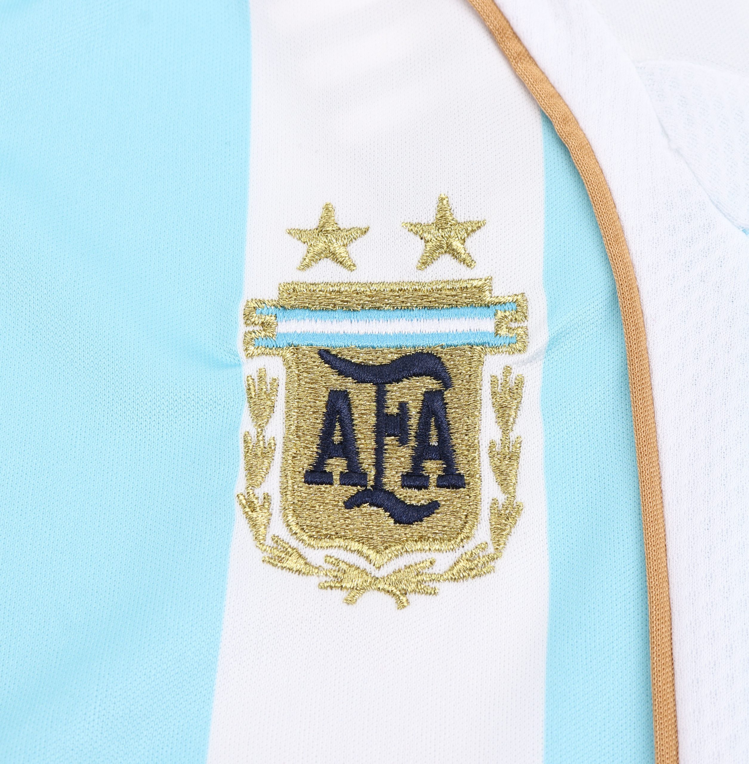 Argentina 2006 World Cup Home Kids Kit - Image 4