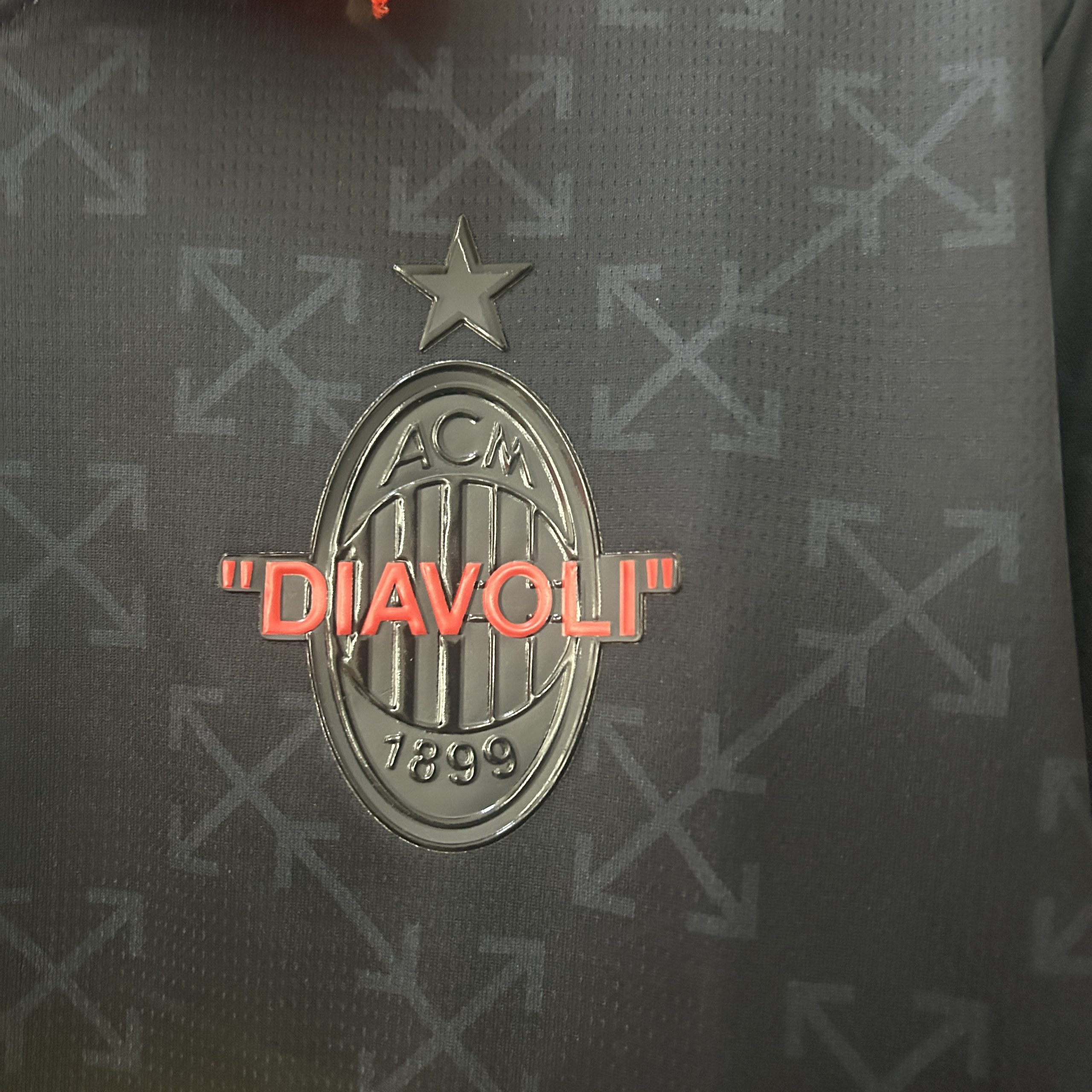 2025/26 AC Milan Black and Green Special Jersey Fan Version - Image 3