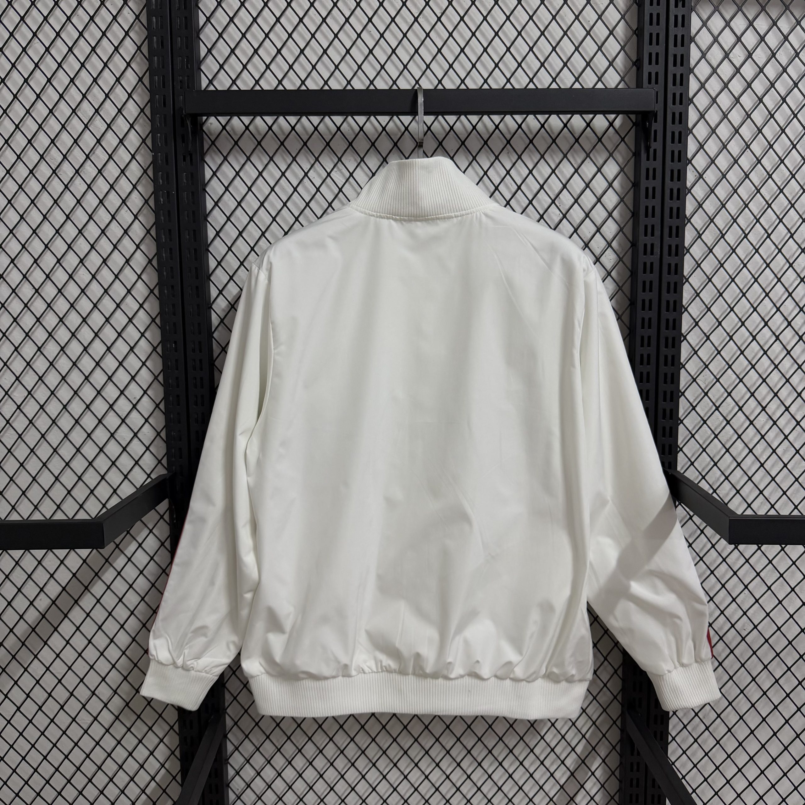 AC Milan 2025/26 Windbreaker - Image 2